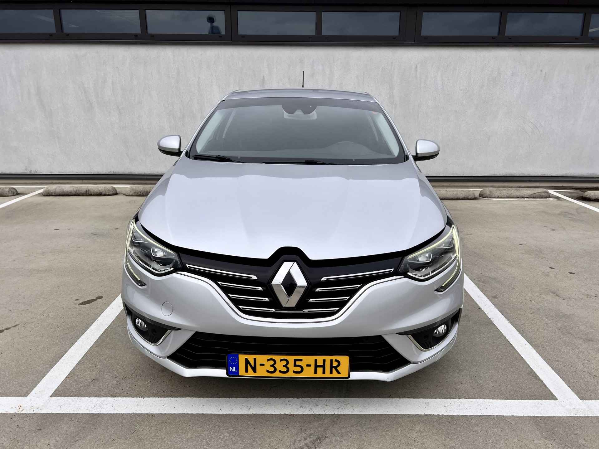 Renault Mégane 1.3 TCe 140 pk Limited | Airco | Navi | Apple-Android | Cruise | Camera | | Groot LED Scherm | % Bovag Occasion Partner % - 13/34