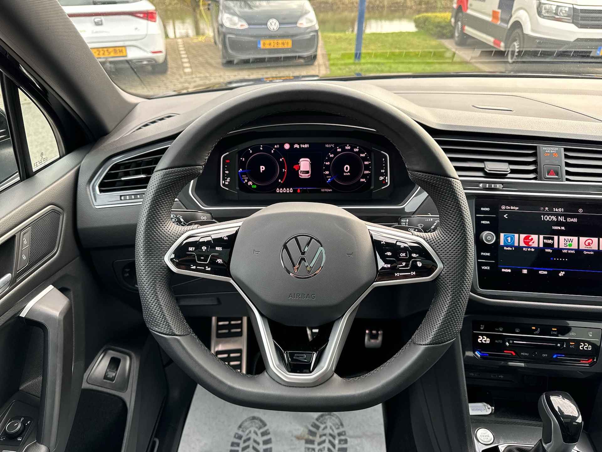 Volkswagen Tiguan Allspace 1.5 TSI 150 pk R-Line Business 7p. | Automaat | Leder | Pano Dak | A-Camera | - 13/33