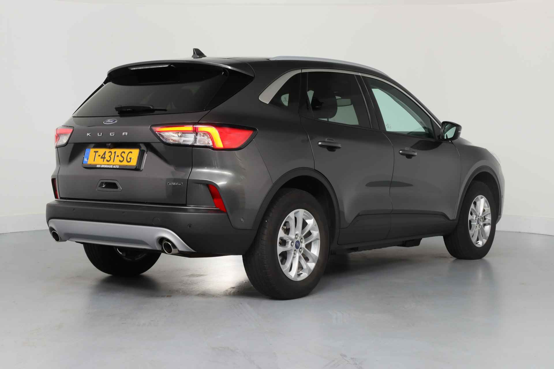 Ford Kuga 2.5 PHEV Titanium | Winter Pack | Camera | Navigatie | Climate Control | Keyless | Cruise Adaptive | Parkeersensoren V+A | Licht - 4/33