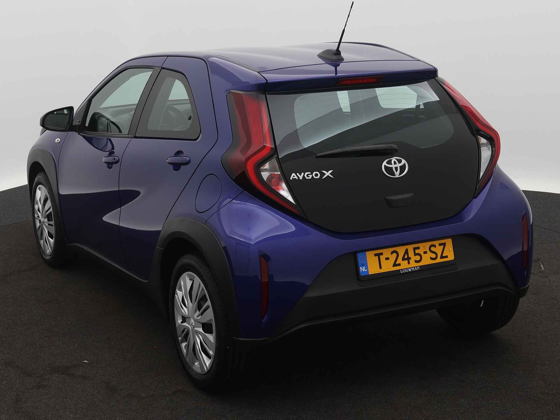 Toyota Aygo X 1.0 VVT-i MT Play | Apple carplay -/ Android Auto | NL-Auto | - 17/41