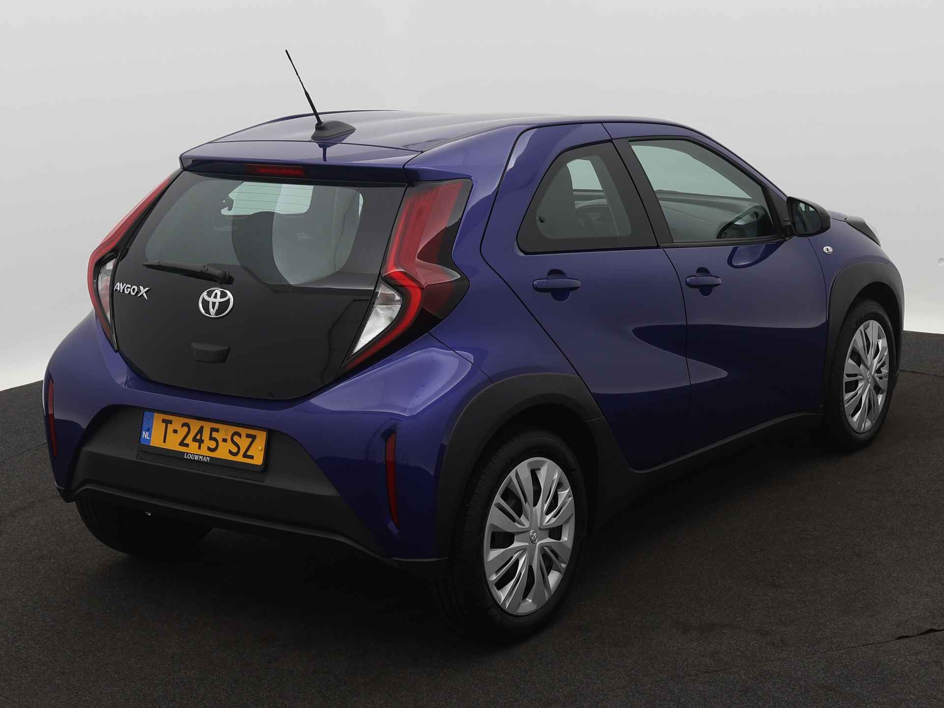 Toyota Aygo X 1.0 VVT-i MT Play | Apple carplay -/ Android Auto | NL-Auto | - 18/41