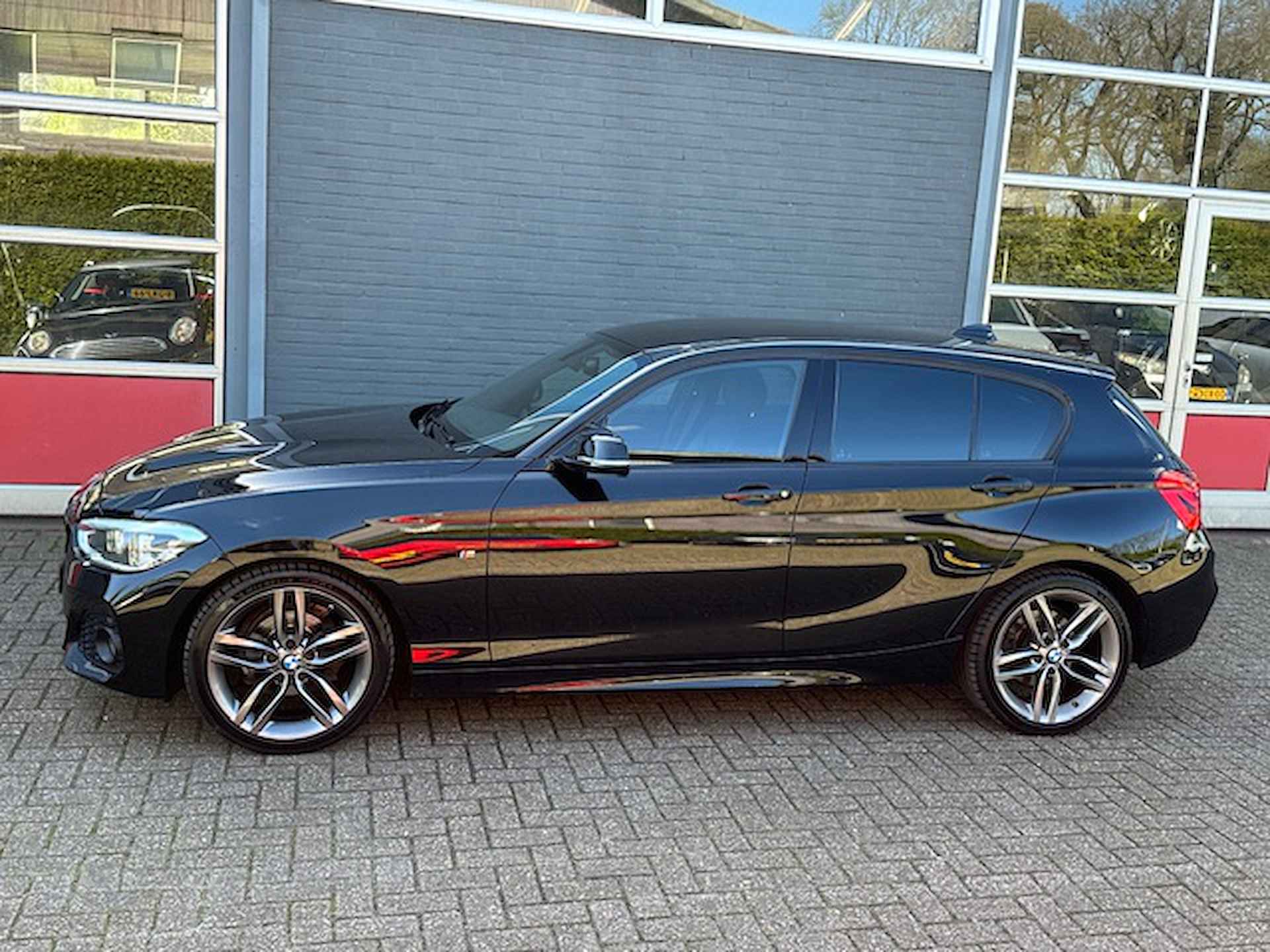 BMW 1-serie 116i High Executive M-Edition - 3/31