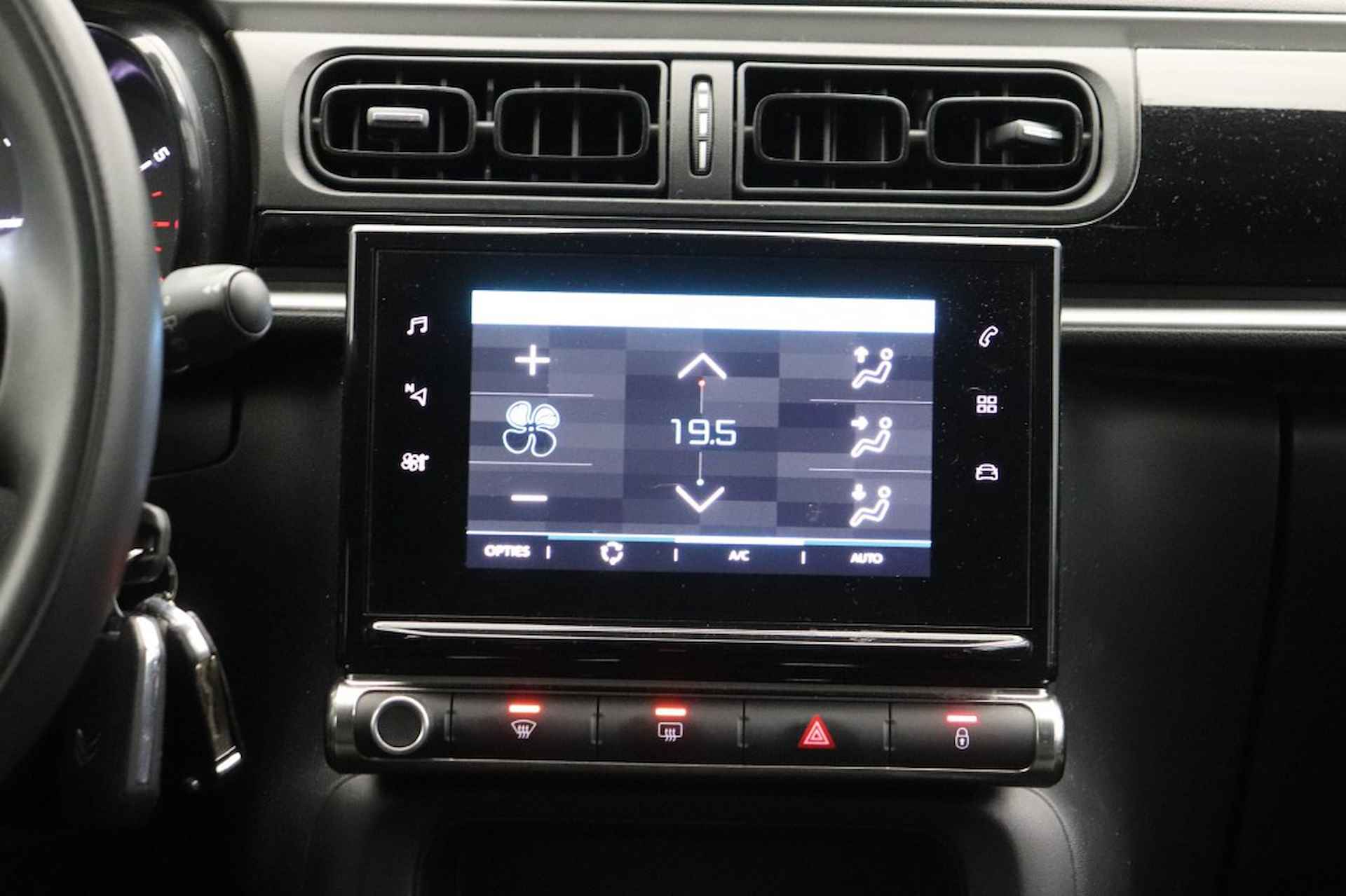 CITROEN C3 1.2 PureTech Feel Edition - Carplay, Navi, Clima - 16/25