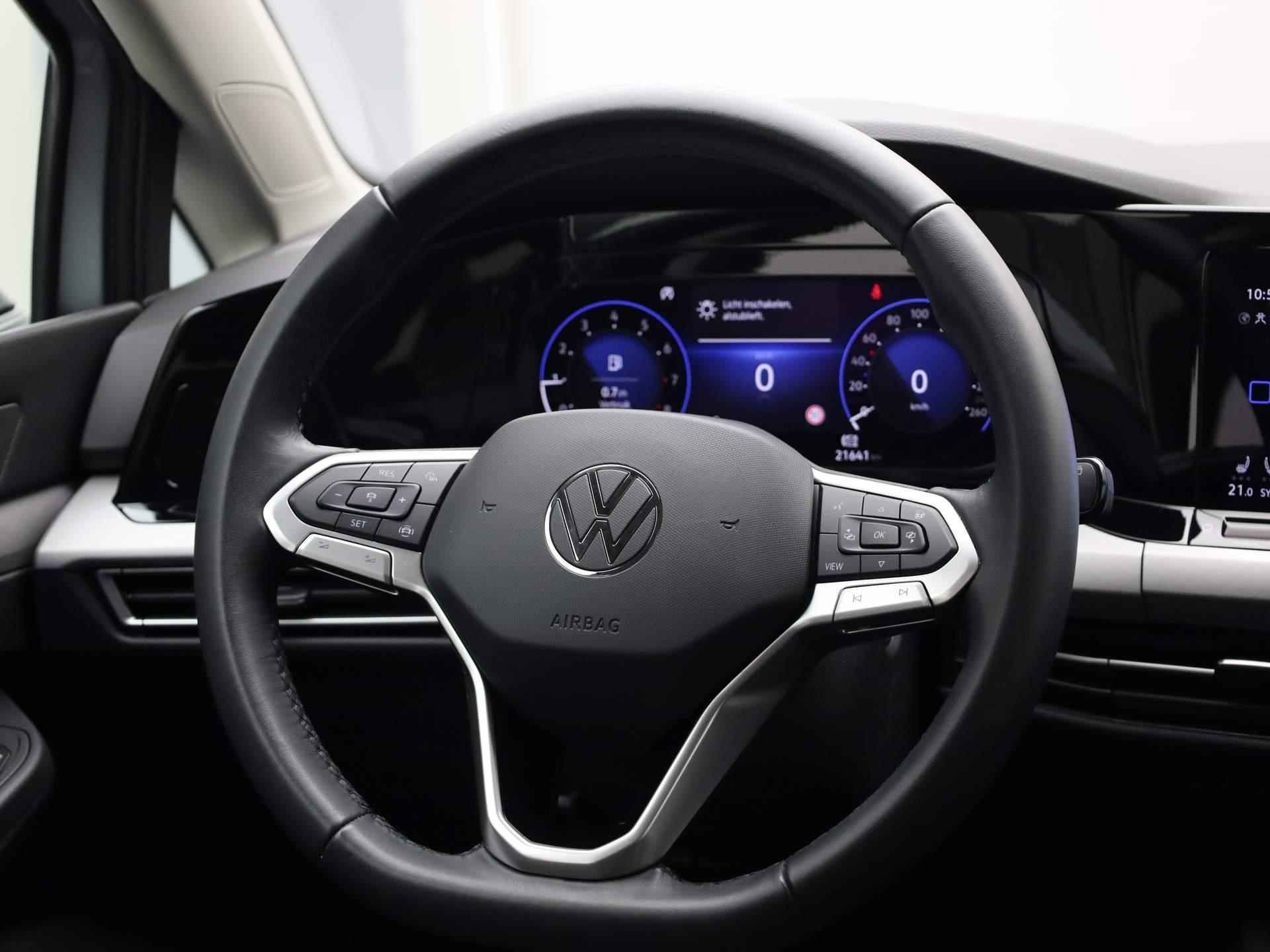 Volkswagen Golf Variant 1.0eTSI/110PK Life Business DSG · Navigatie · Parkeersensoren + Camera · Stoel-/stuurverwarming - 33/40