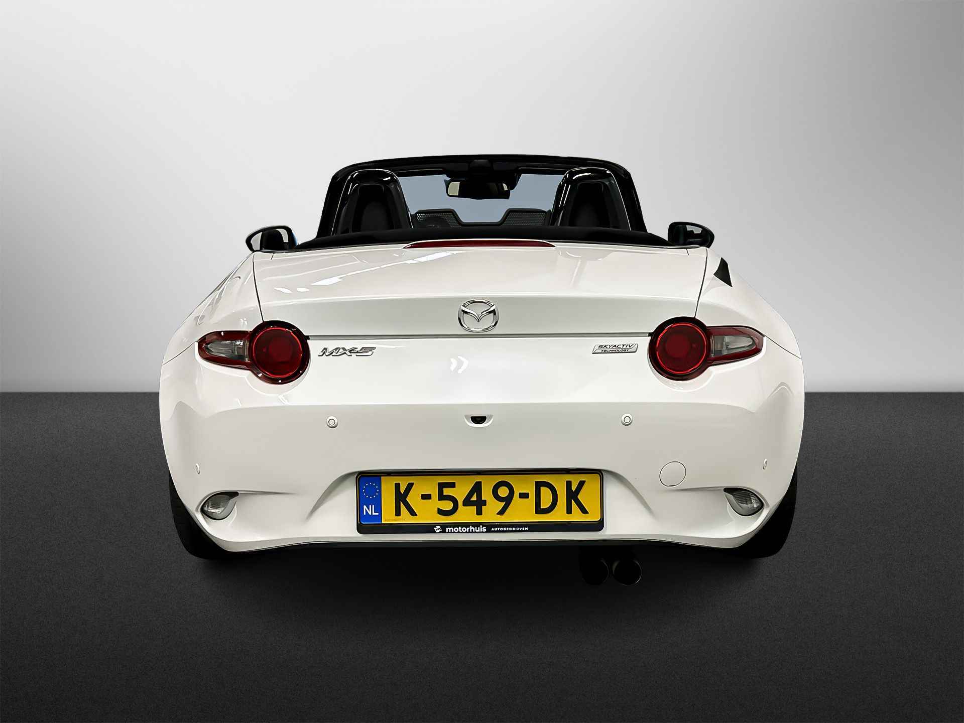 MAZDA Mx-5 1.5 SKYACTIV-G 132PK GT-M BLACK&WHITE NAVI FULL LED CAMERA LEDER PDC NL-AUTO NAP - 7/29