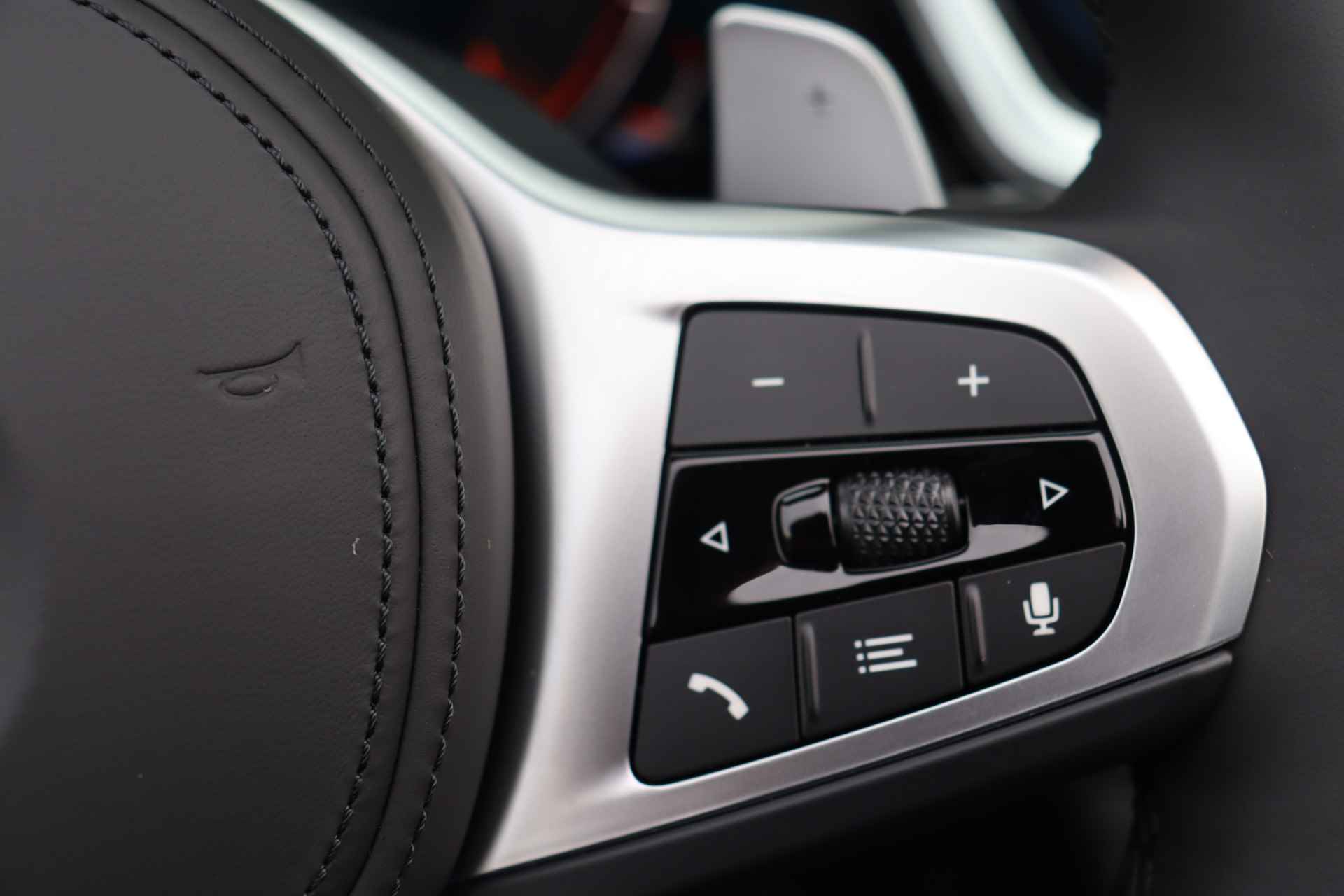 BMW Z4 Roadster sDrive30i High Executive M Sport Automaat / M Sportstoelen / Adaptieve LED / Active Cruise Control / Adaptief M Onderstel / Parking Assistant / Stoelverwarming - 14/21