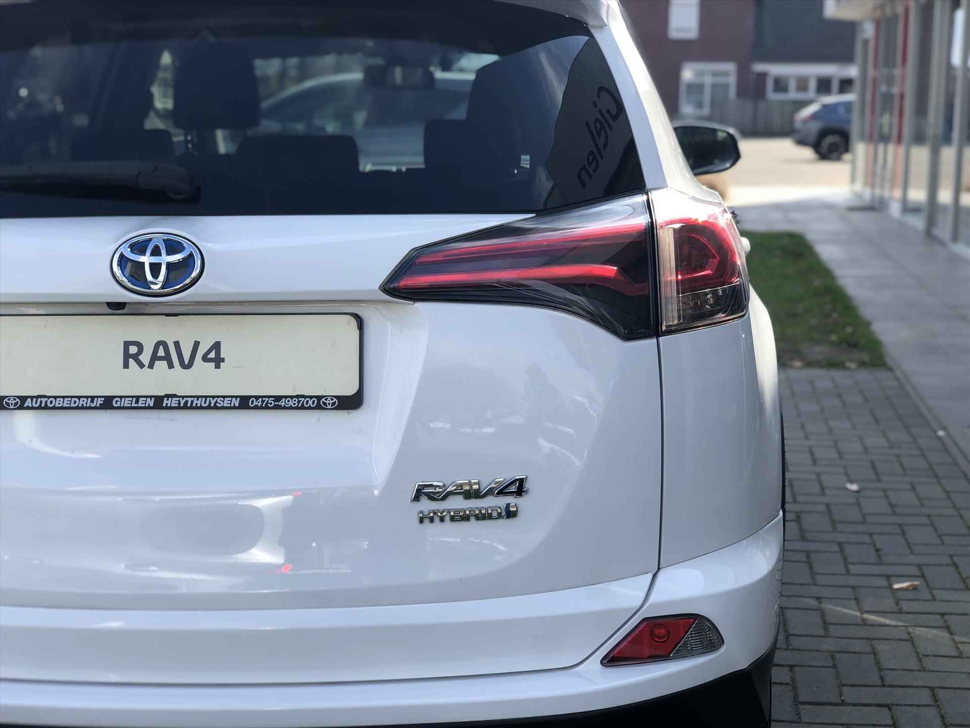 Toyota RAV4 2.5 Hybrid AWD Executive | Trekhaak, Leer, Navigatie, 360 camera, Dodehoekherkenning, Geheugenfunctie, 1.650KG Trekgewicht - 13/43