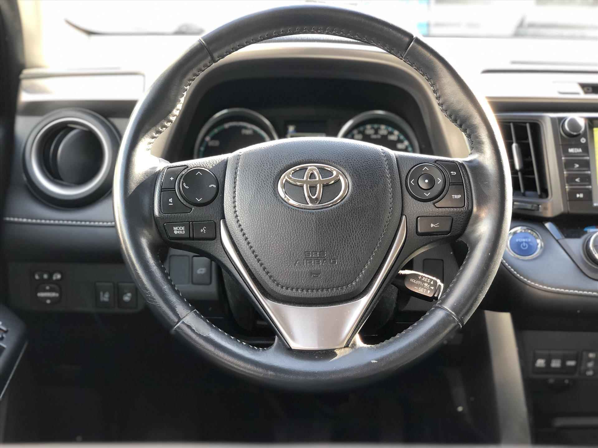 Toyota RAV4 2.5 Hybrid AWD Executive | Trekhaak, Leer, Navigatie, 360 camera, Dodehoekherkenning, Geheugenfunctie, 1.650KG Trekgewicht - 16/43