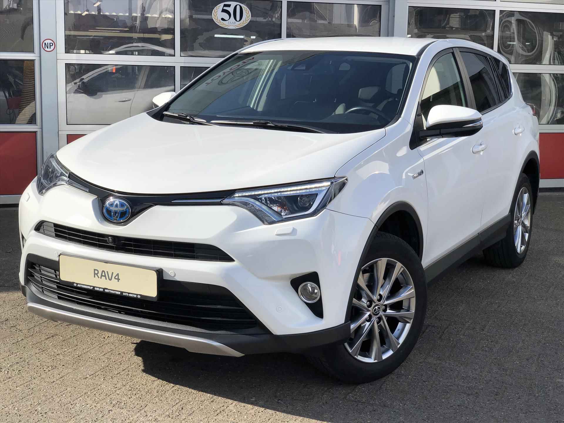 Toyota RAV4 2.5 Hybrid AWD Executive | Trekhaak, Leer, Navigatie, 360 camera, Dodehoekherkenning, Geheugenfunctie, 1.650KG Trekgewicht - 42/43