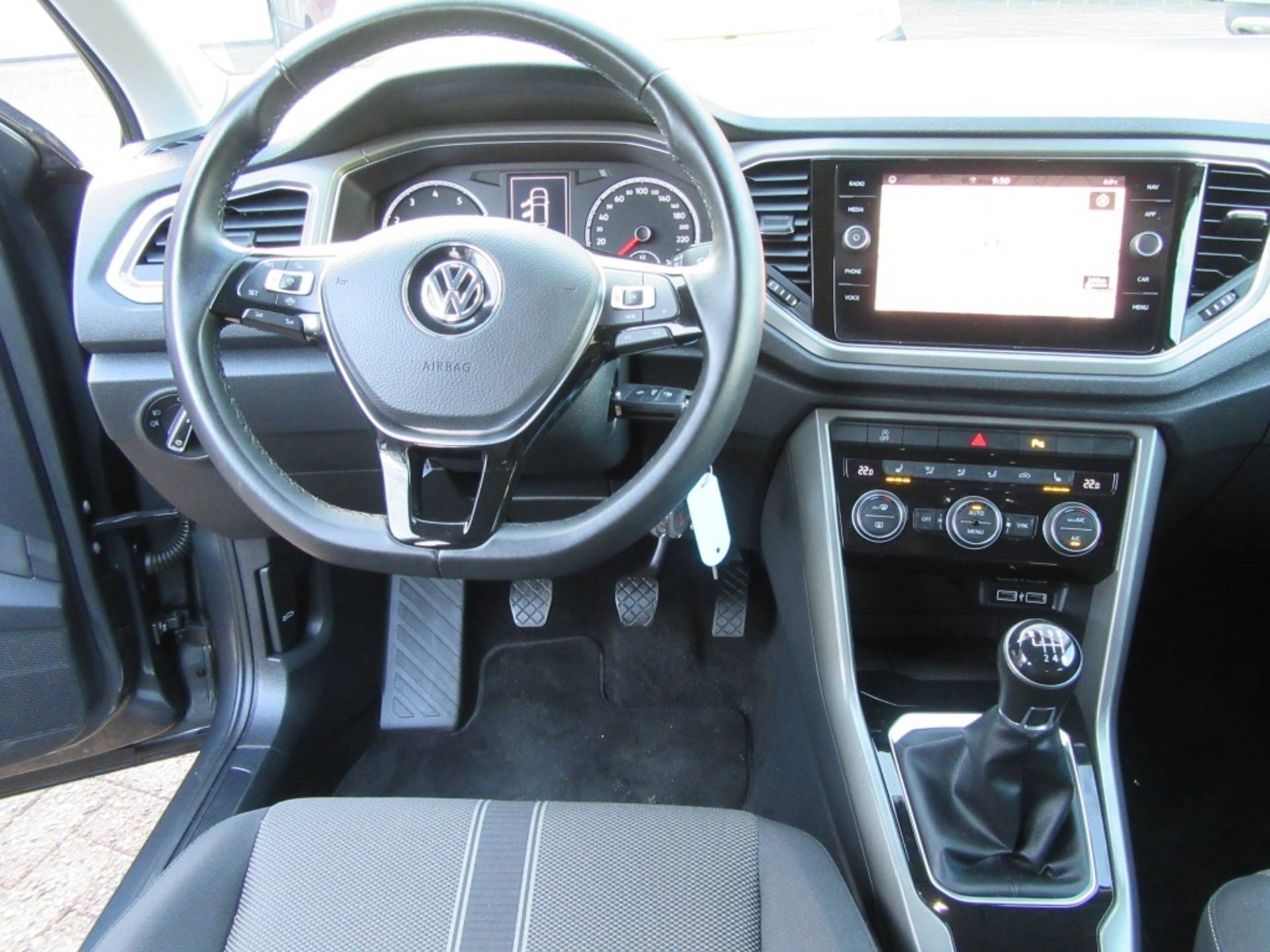 Volkswagen T-Roc 1.0 TSI Style Bns 115PK LED | APPLE CARPLAY | ACC | 17'' | CAMER - 3/28
