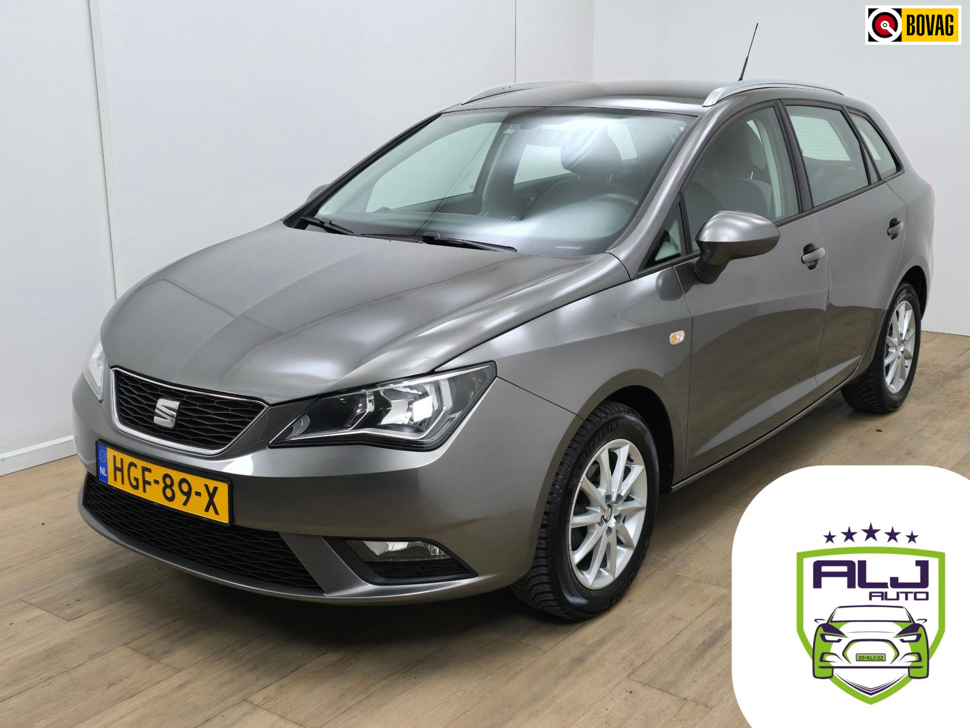 Seat IBIZA ST Occasion met trekhaak en cruisecontrol | Ruime kofferbak | Tweedehands Seat Ibiza ST in antracietgrijs | Navi | Pdc