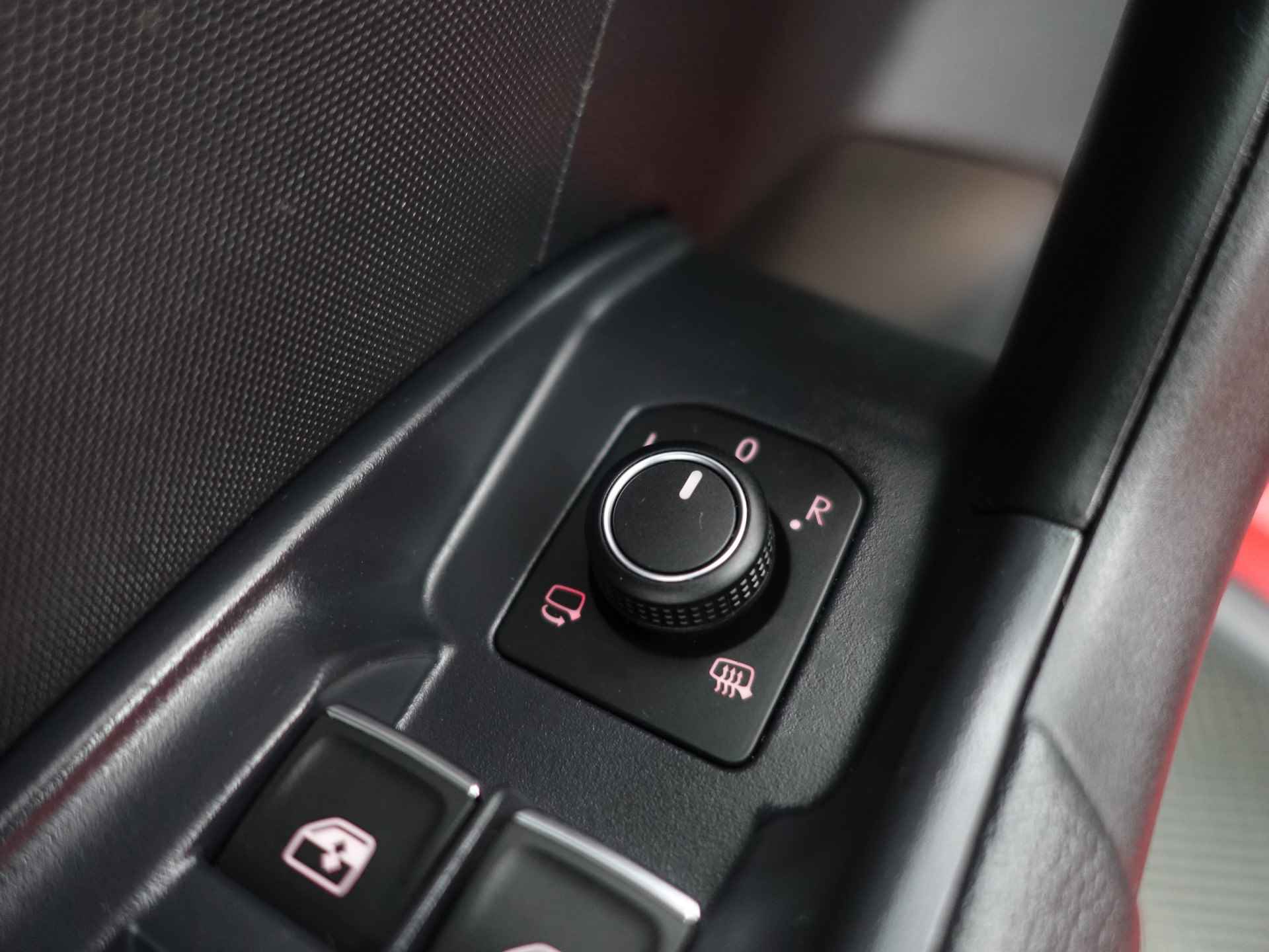 Audi A1 Citycarver 30 TFSI S-line Aut- Two Tone, Xenon Led, CarPlay, Virtual Cockpit, Keyless, Stoelverwarming - 24/39