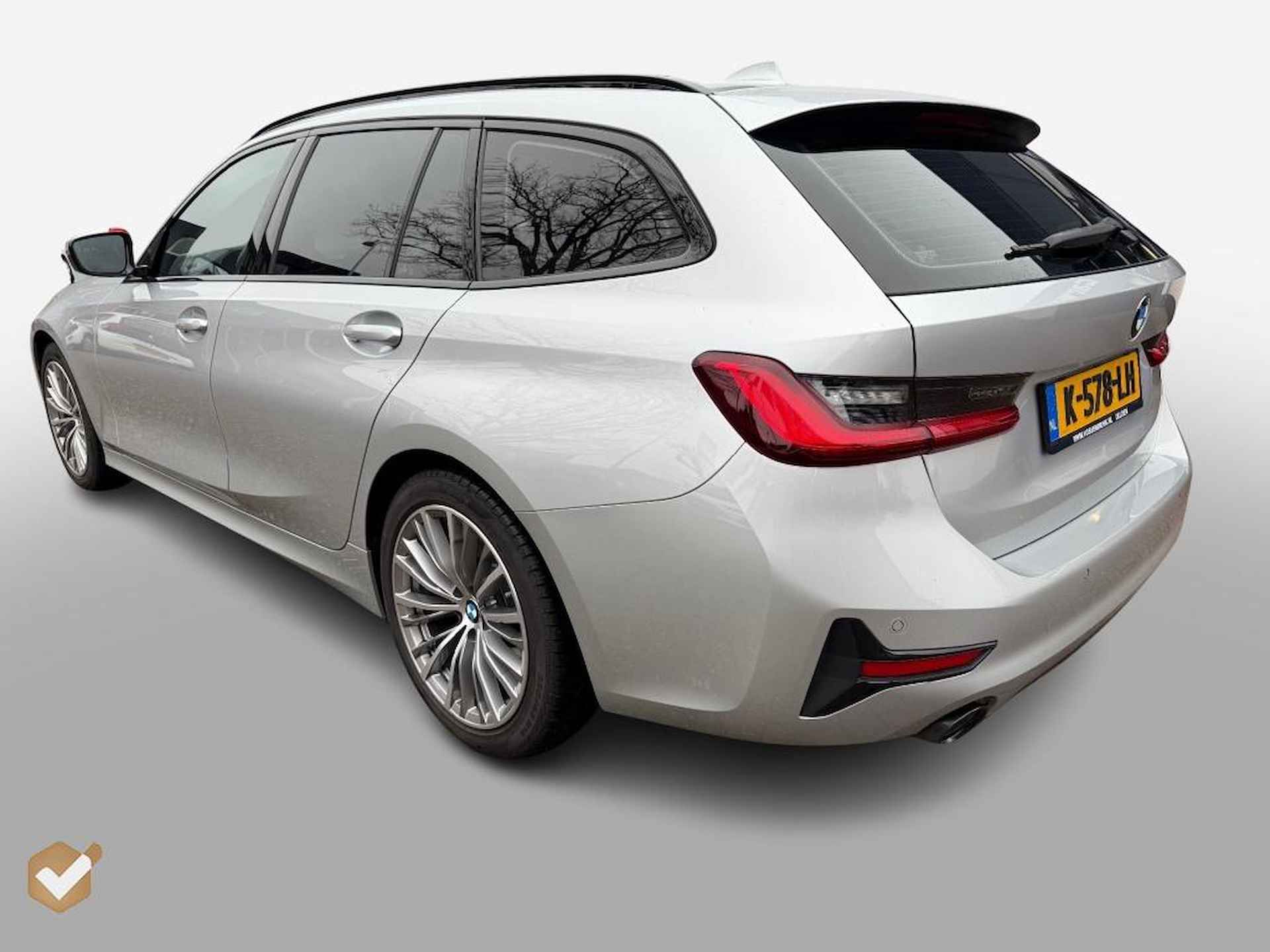 BMW 3-serie 318I Executive Edition Automaat NL-Auto *Geen Afl. kosten* - 4/58