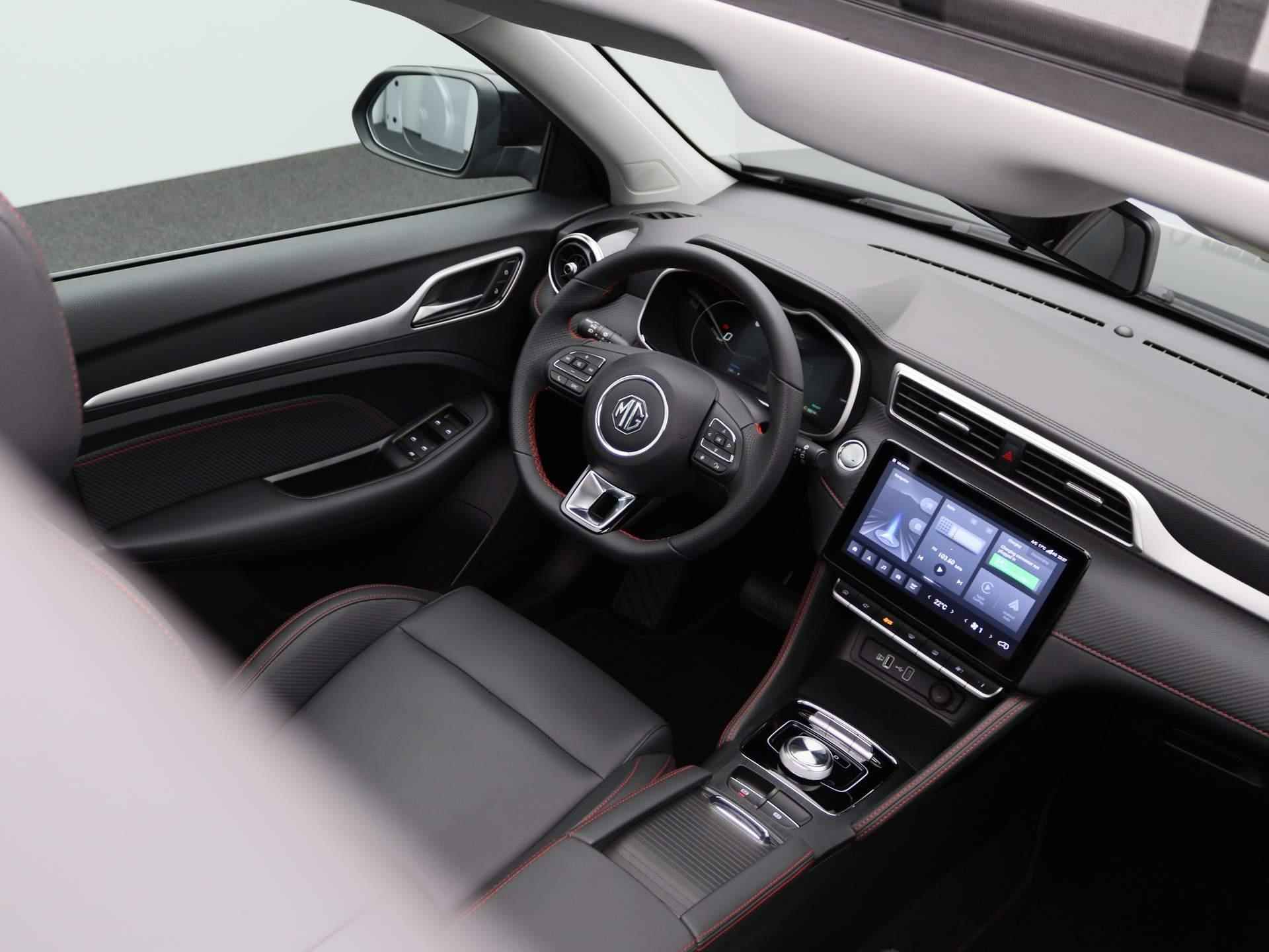 MG ZS EV Standard Range Luxury 50 kWh | Leder |  Navi | ECC | PDC | LMV | Schuifdak | Cam | - 40/43