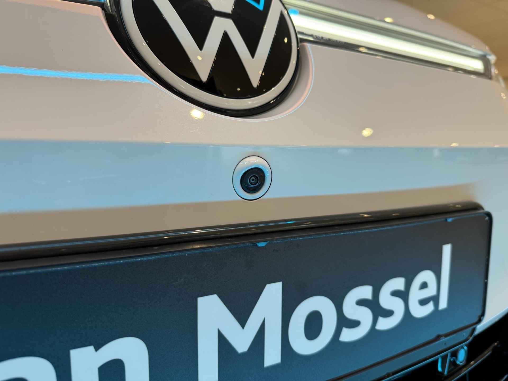 Volkswagen ID.7 Pro Business 77 kWh | Exterieur pakket plus | interieur pakket plus | Trekhaak | Warmtepomp | 20 inch lichtmetaal | - 31/37