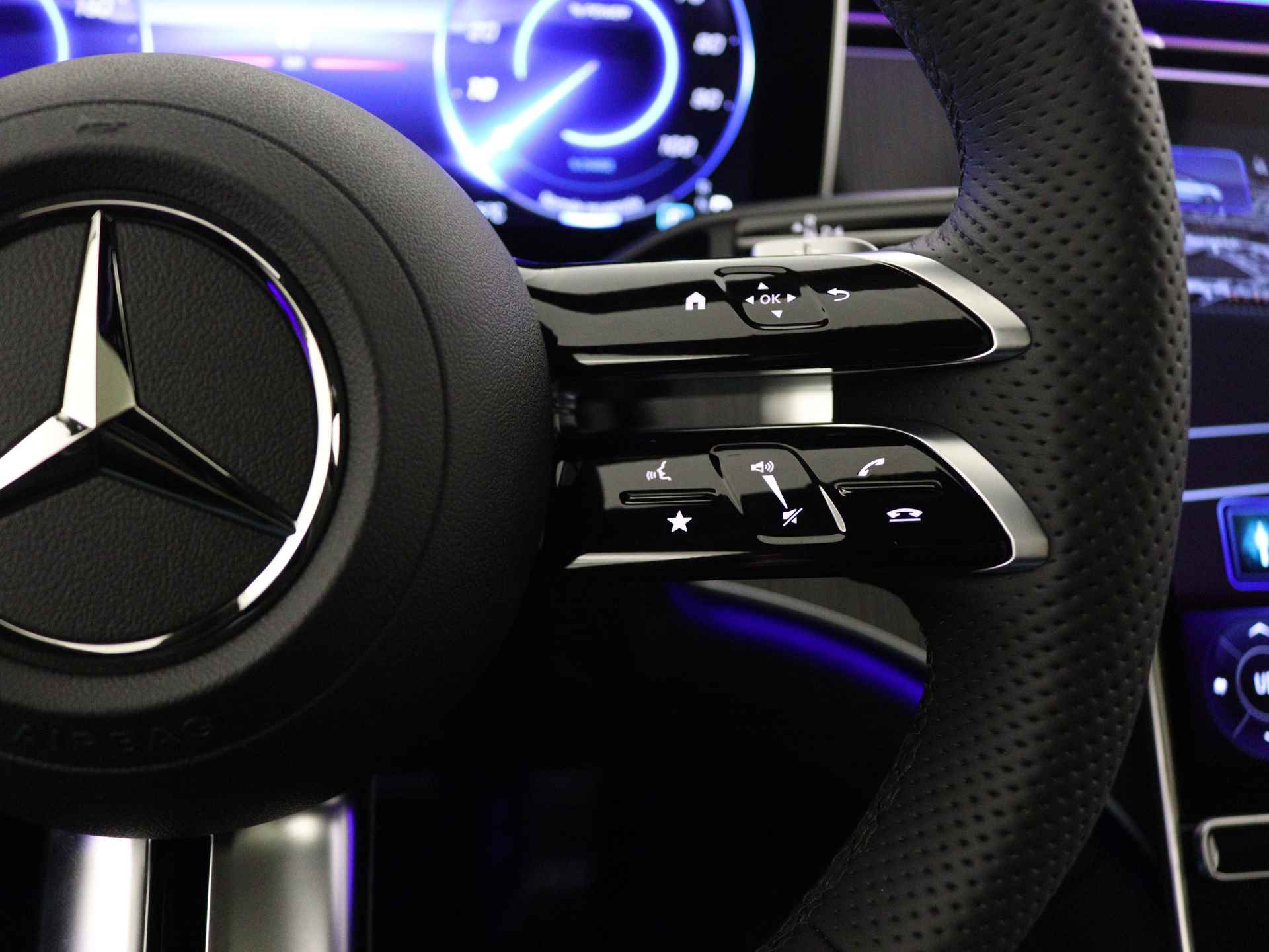 Mercedes-Benz EQE 350 AMG Line | Premium Pack | Nightpakket | Luchtvering | Rijassistentiepakket plus | Parkeerpakket met 360° camera's | USB-pakket plus | Burmester® 3D-Surround sound system | Smartphone integratiepakket | - 19/35