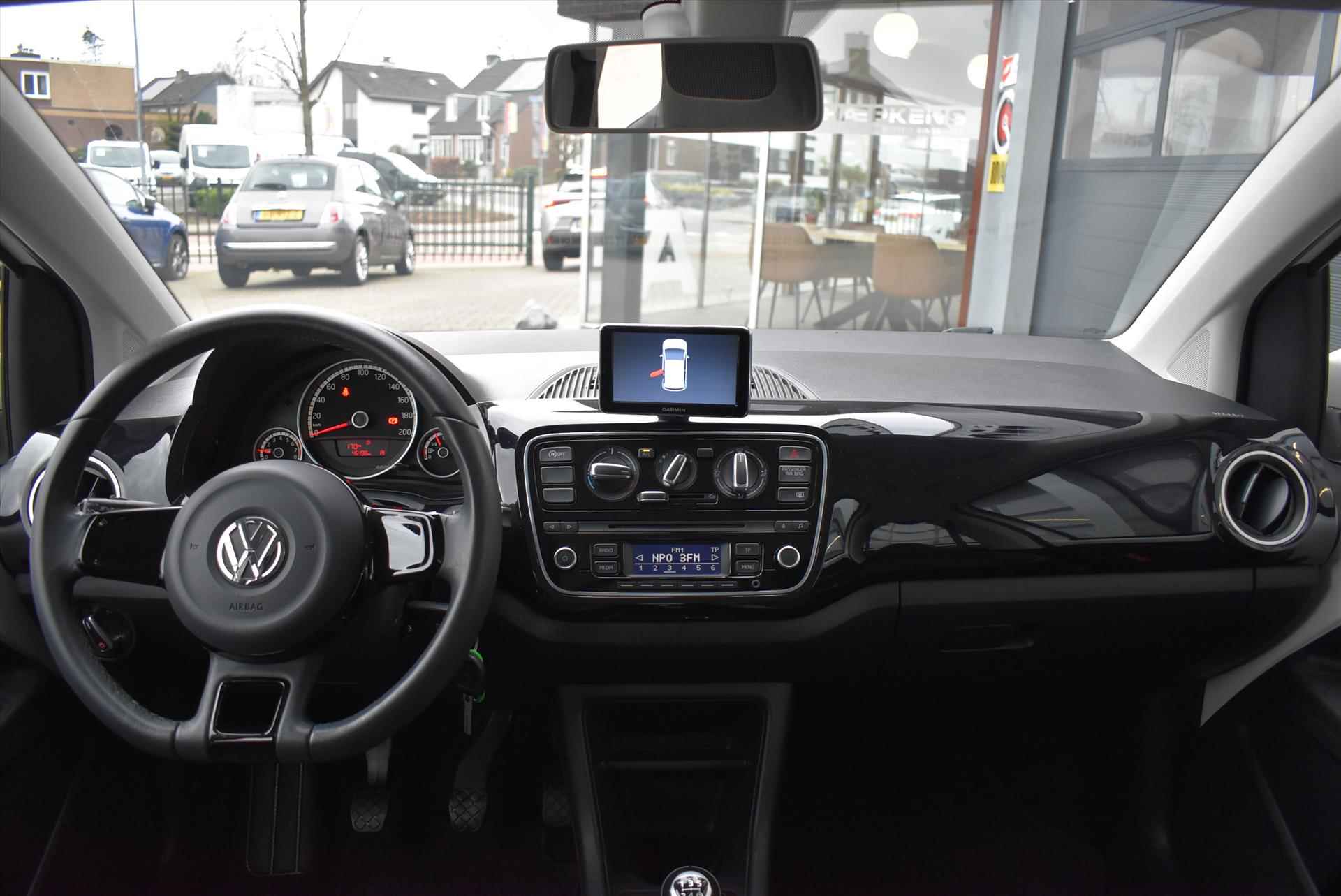 Volkswagen Up! 1.0 60pk 5-drs High up! - 5/28