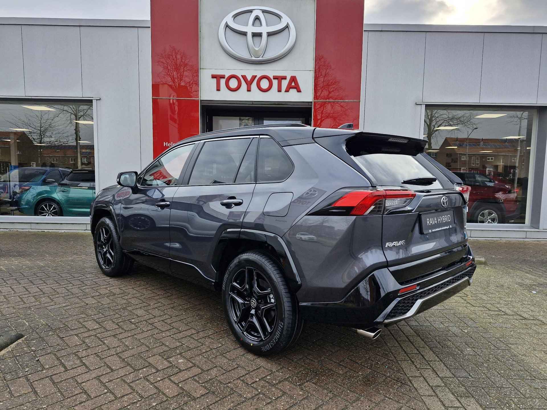 Toyota RAV4 2.5 Plug-in Hybrid AWD GR SPORT - 3/39