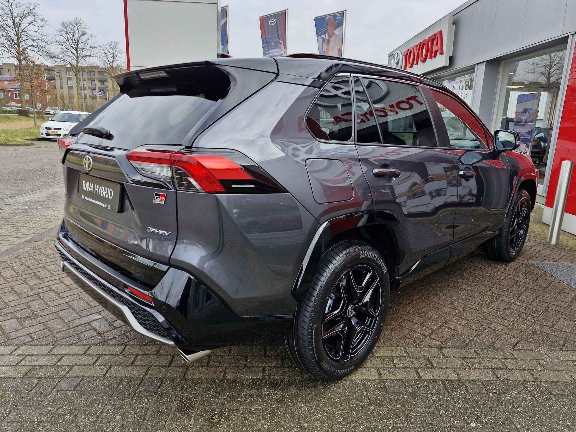 Toyota RAV4 2.5 Plug-in Hybrid AWD GR SPORT - 5/39