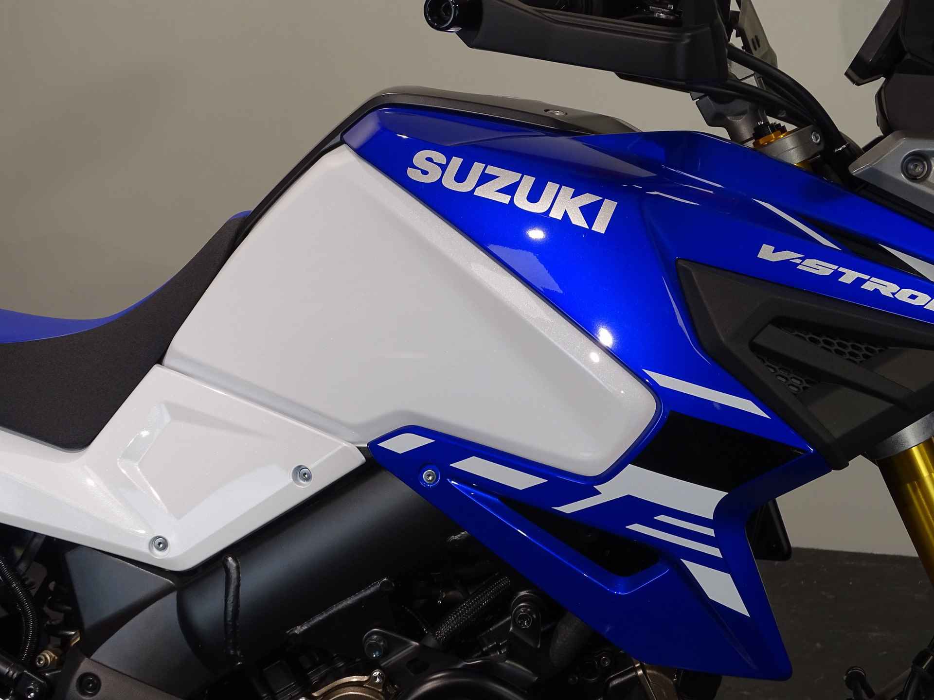 Suzuki DL 1050 DE - 5/12