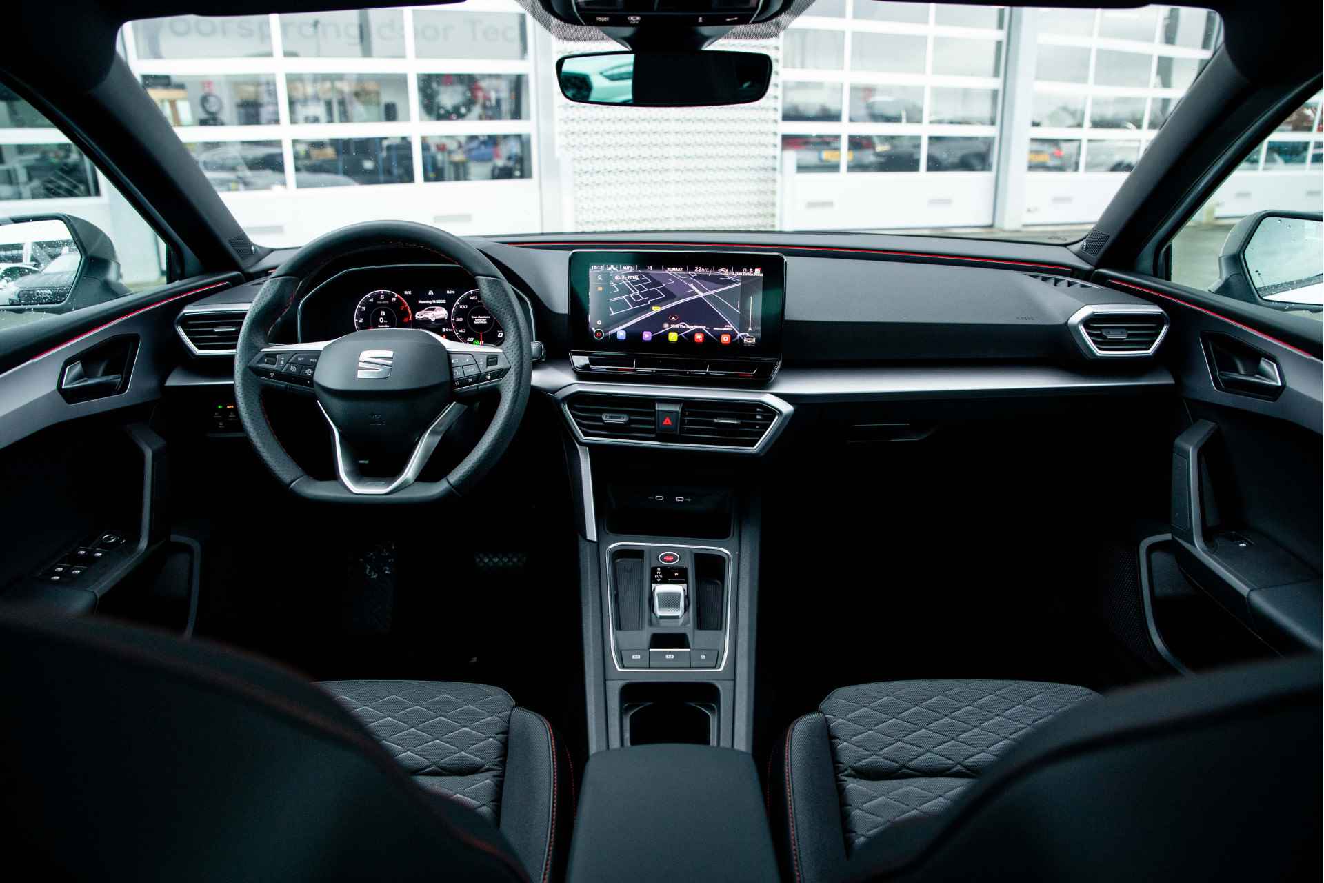 SEAT Leon 1.0 eTSI 110PK DSG Aut. FR Business Intense | Panorama Dak | Virtual Cockpit | ACC | 17'' LMV | Camera | App-Connect - 8/43