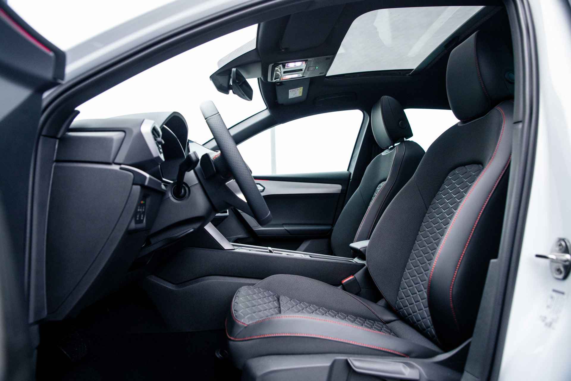 SEAT Leon 1.0 eTSI 110PK DSG Aut. FR Business Intense | Panorama Dak | Virtual Cockpit | ACC | 17'' LMV | Camera | App-Connect - 9/43