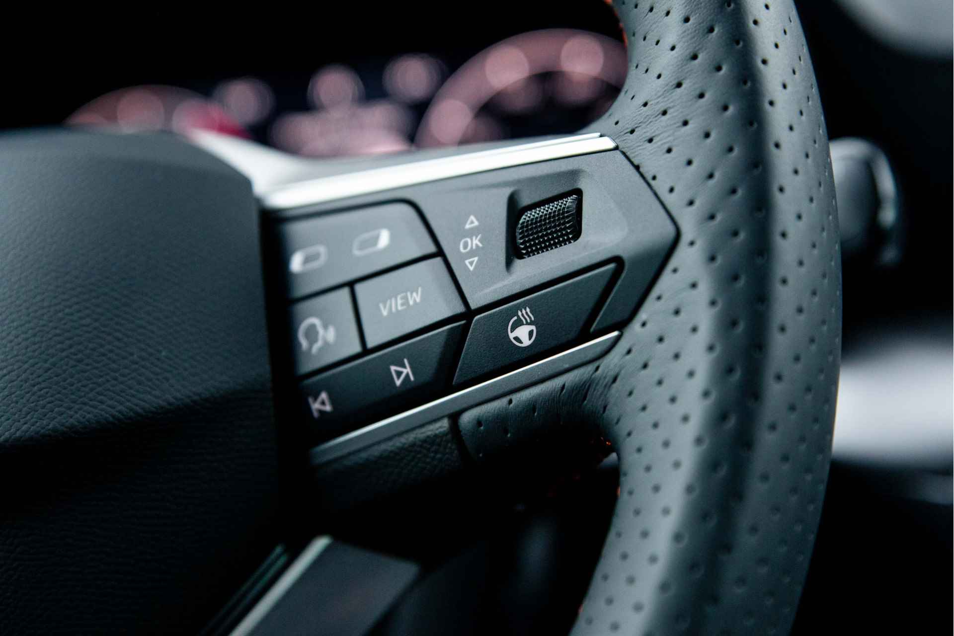 SEAT Leon 1.0 eTSI 110PK DSG Aut. FR Business Intense | Panorama Dak | Virtual Cockpit | ACC | 17'' LMV | Camera | App-Connect - 24/43