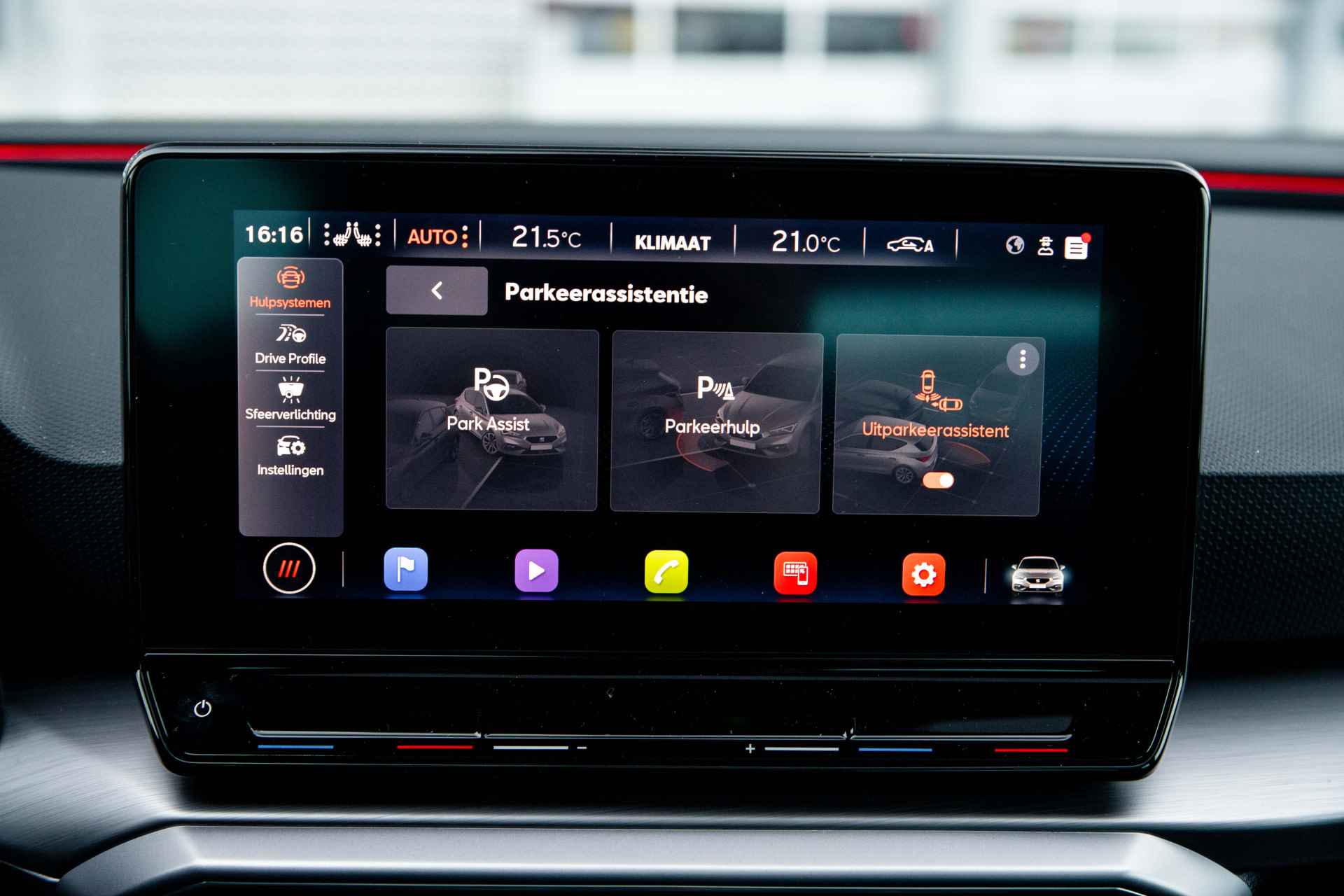 SEAT Leon 1.0 eTSI 110PK DSG Aut. FR Business Intense | Panorama Dak | Virtual Cockpit | ACC | 17'' LMV | Camera | App-Connect - 30/43