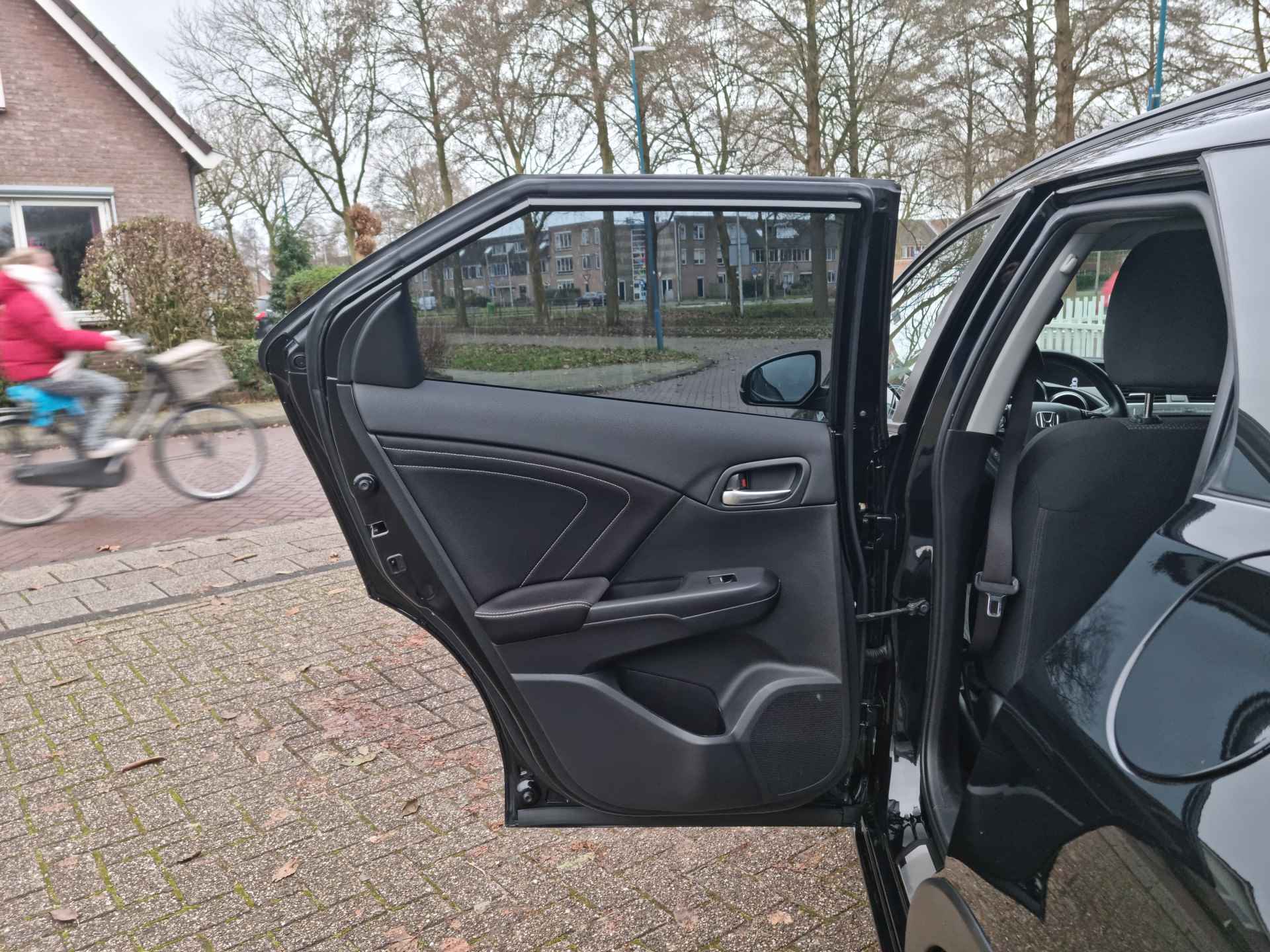 Honda Civic Tourer 1.8 Sport Camera, Stoelverwarming, Climate control , All-in Rijklaarprijs - 6/21