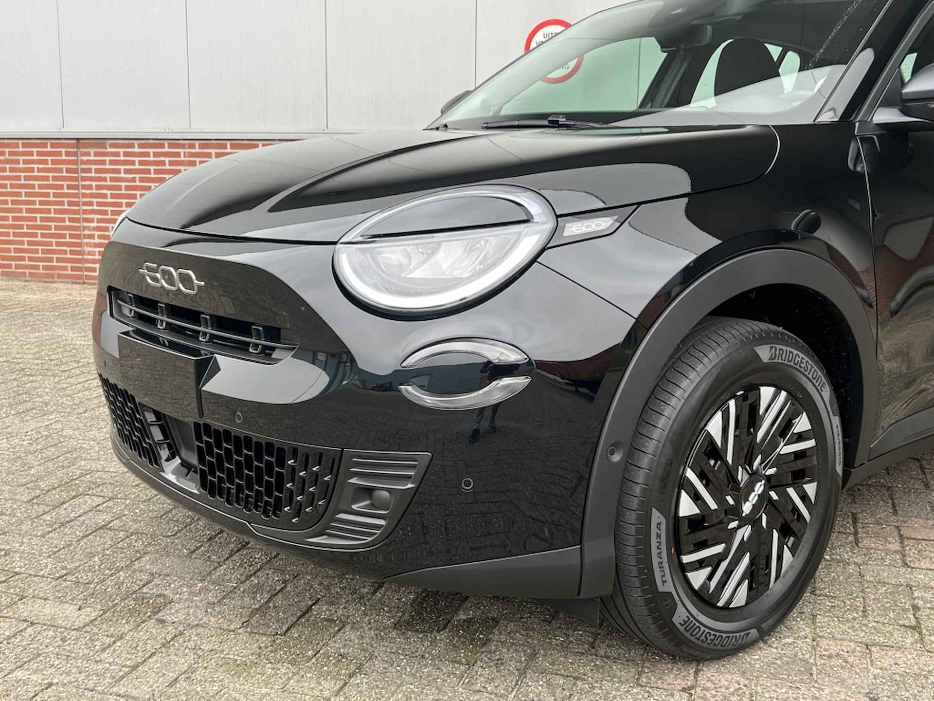 Fiat 600 1.2 Hybrid 136 PK Urban | Camera | Carplay | Clima | Keyless - 2/29