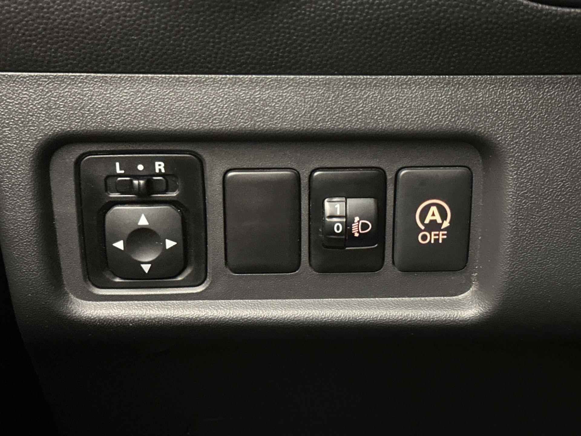 Mitsubishi Space Star Active 70 pk | Navigatie | Airco | Cruise Control | DAB Ontvanger | Lederen Stuurwiel en Versnellingspook | Start/Stop Systeem | Buitenspiegels Elektrisch Verstel -en Verwarmbaar | 14" Lichtmetalen Velgen | Apple Carplay/Android Auto | - 13/33