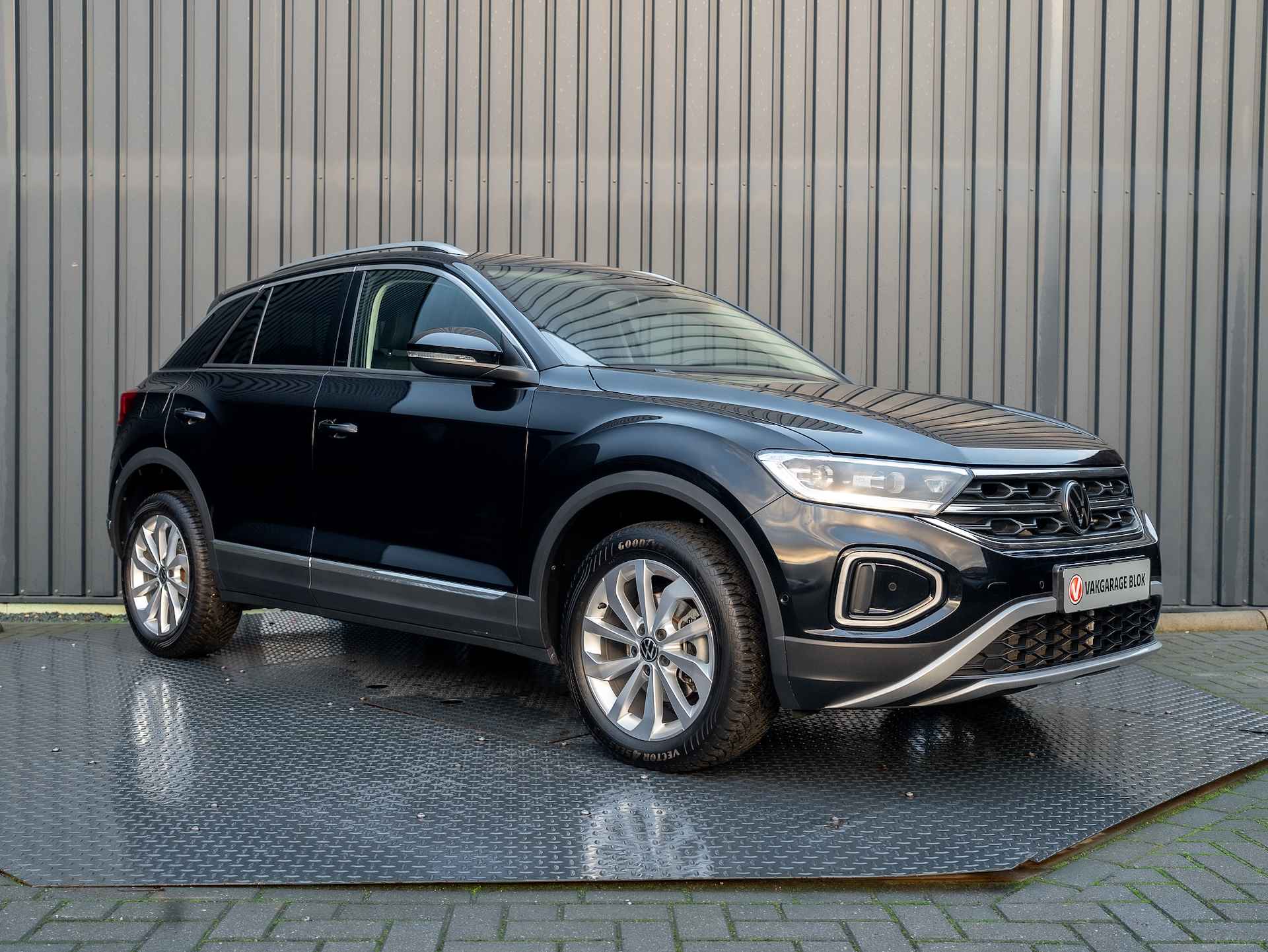 Volkswagen T-Roc 1.5 TSI DSG 150Pk Style | IQ Light | ACC | Stoelverw. | Prijs Rijklaar!! - 23/46