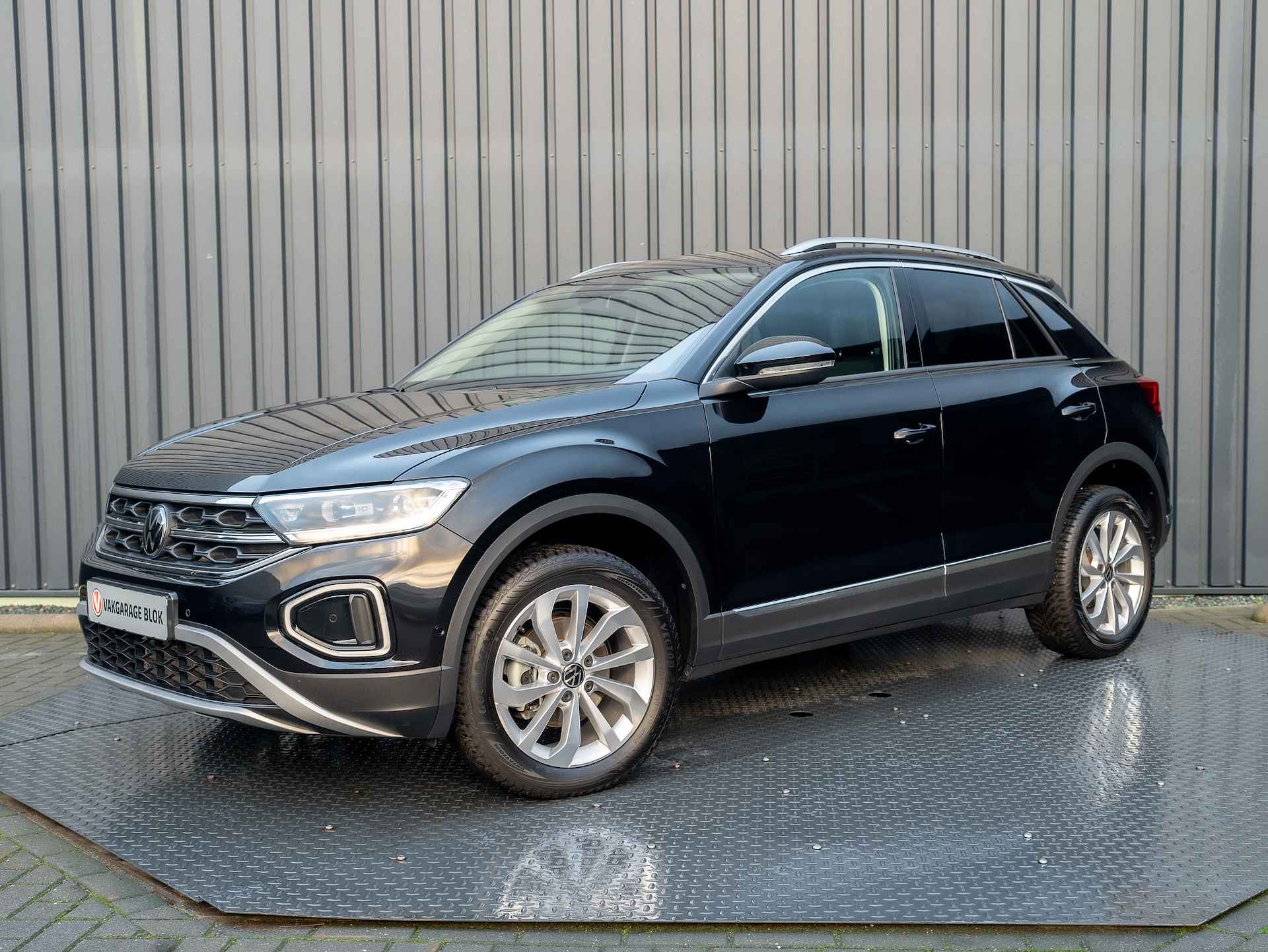 Volkswagen T-Roc 1.5 TSI DSG 150Pk Style | IQ Light | ACC | Stoelverw. | Prijs Rijklaar!! - 43/46