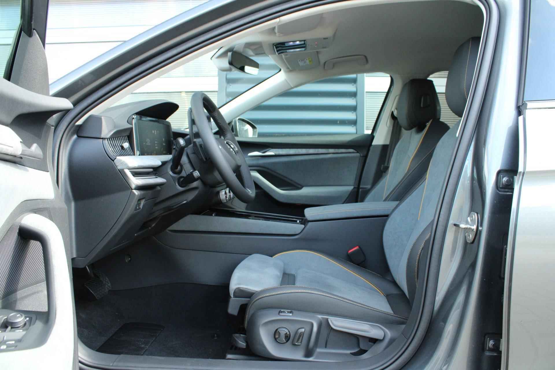 Skoda Superb 1.5 TSI 150pk DSG MHEV Business Edition | Trekhaak | Lounge Interieur Design - 12/50