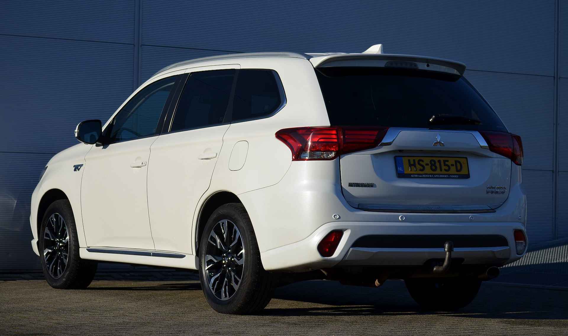 Mitsubishi Outlander PHEV 2.0 INSTYLE 4WD | PLUG IN HYBRID | V2G | FULL OPTIONS | ALL SEASON BANDEN | TREKHAAK 1500KG | ALL IN RIJKLAARPRIJS - 7/46