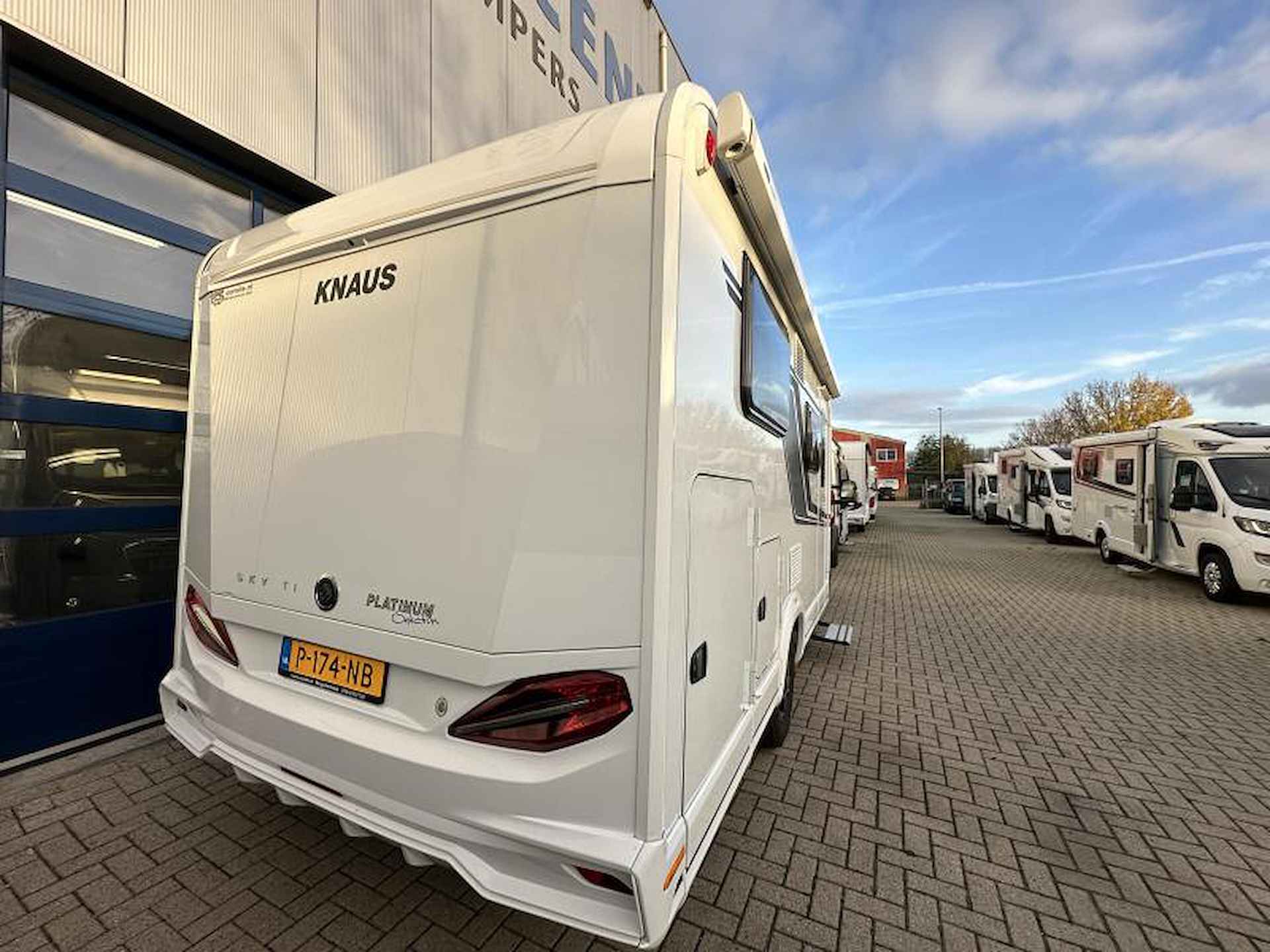 Knaus Sky TI 650 MEG enkele bedden/automaat - 3/13