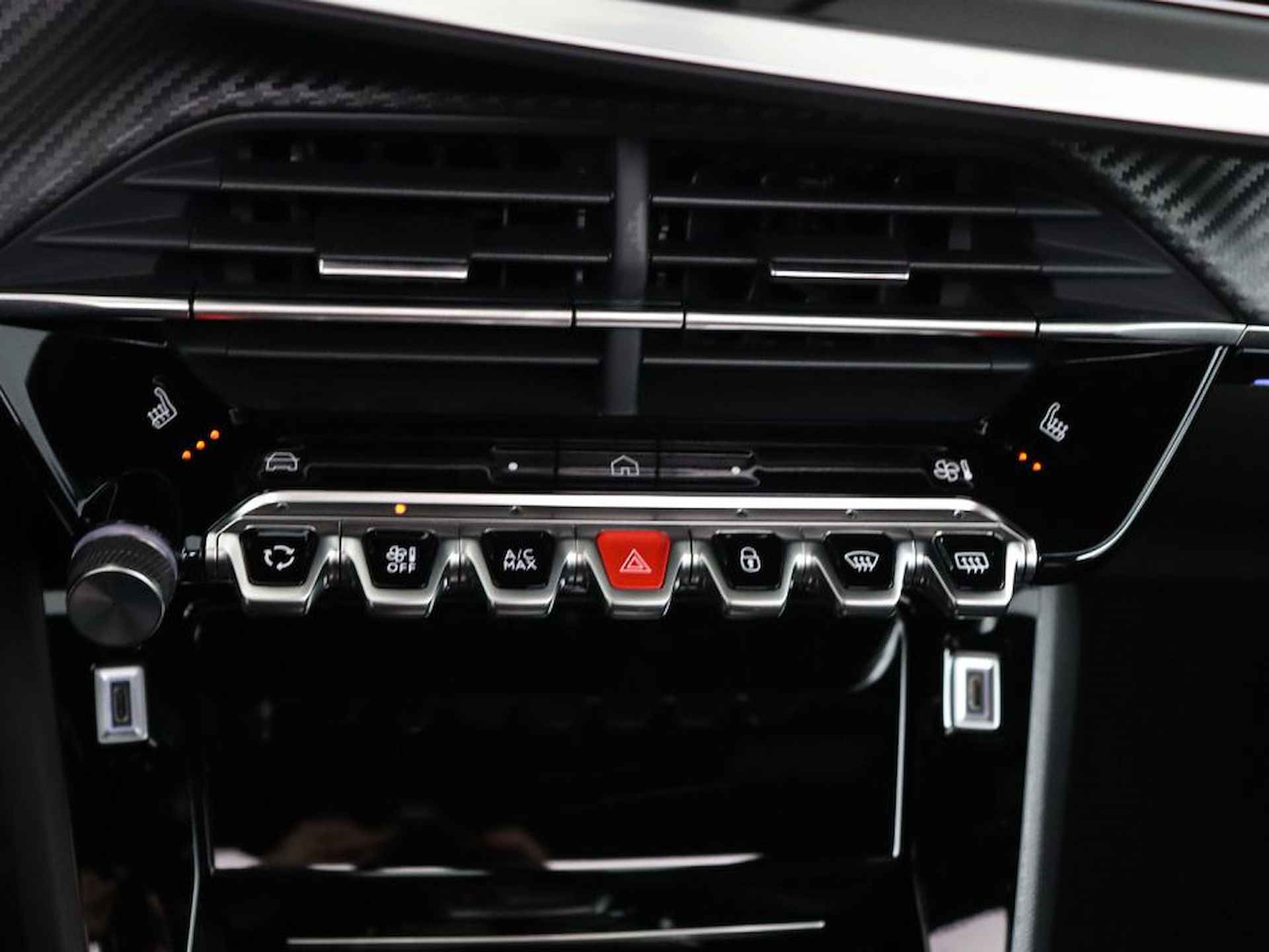 Peugeot e-2008 EV GT 54 kWh Open Dak | Massagestoelen | Full options - 12/40