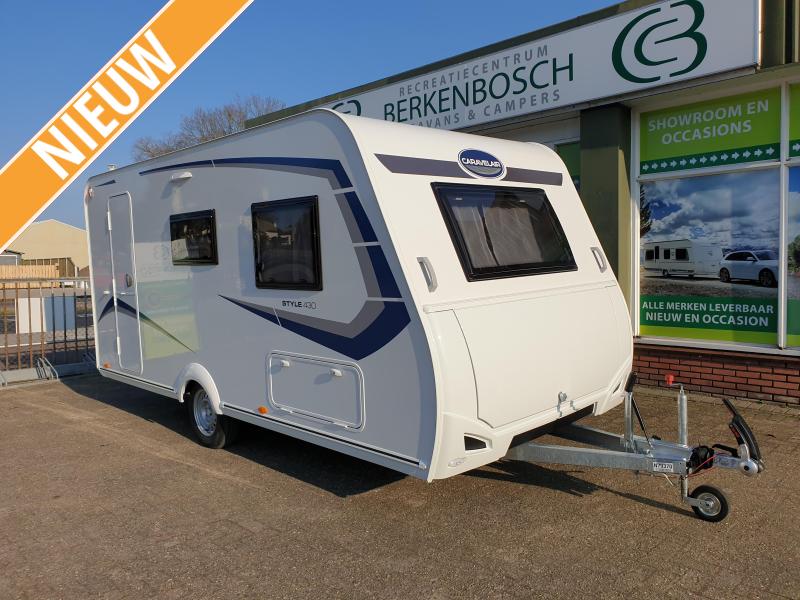 Caravelair Alba Style 430 Dwarsbed & Treinzit