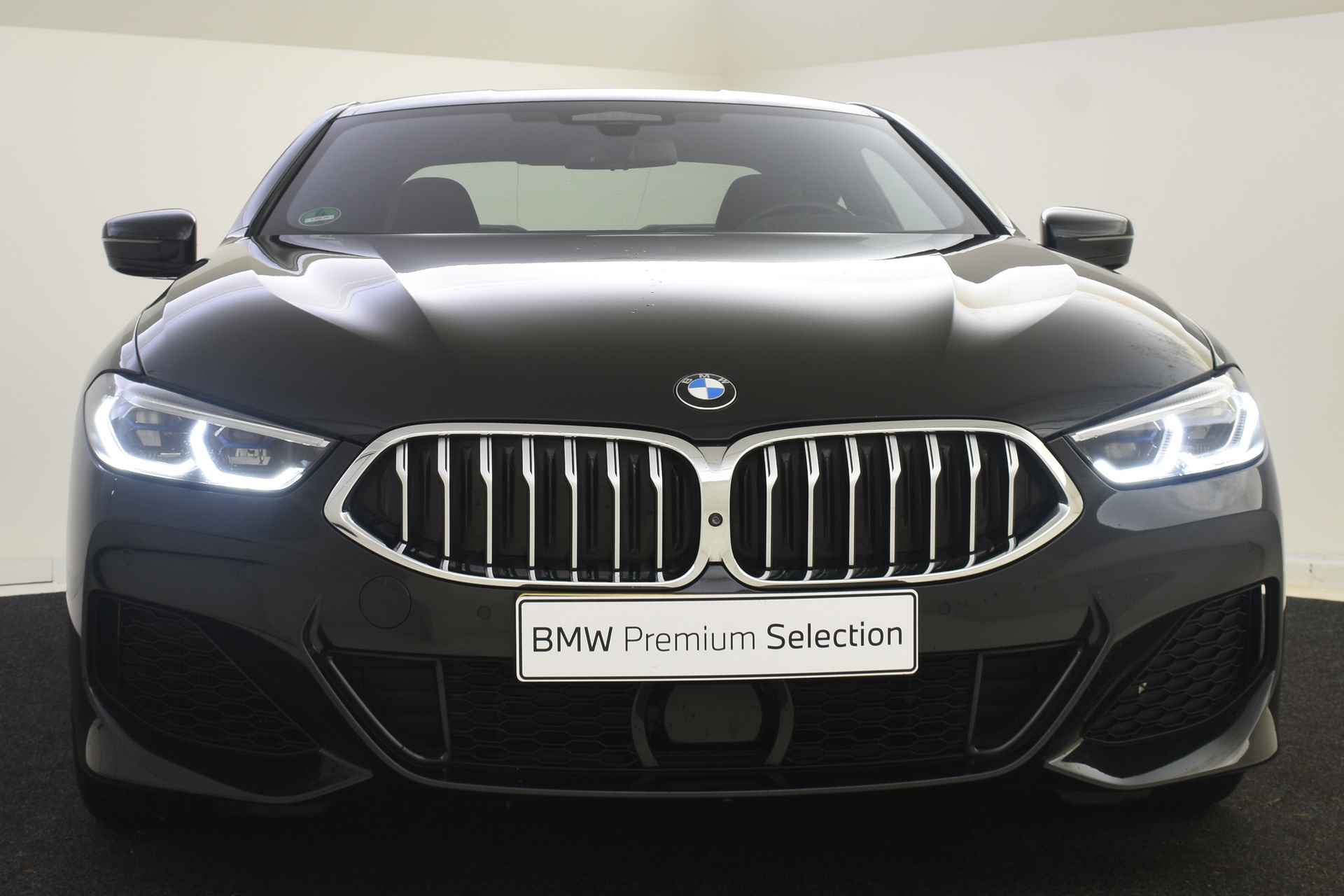 BMW 8 Serie 840i High Executive M Sportpakket / Laserlight / Soft-Close / Active Steering / Parking Assistant Plus / Driving Assistant Professional / Stoelventilatie - 9/52