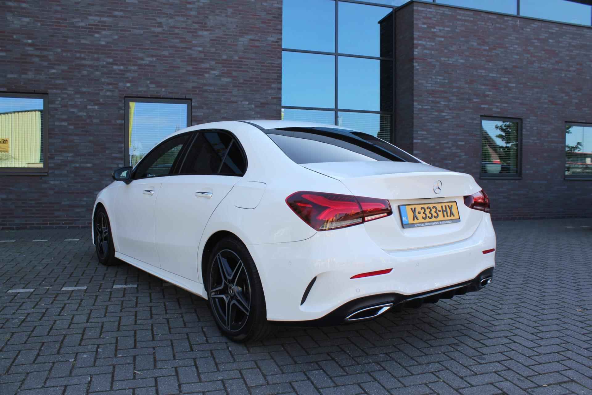 Mercedes-Benz A-klasse 180 d Business Solution AMG - 8/20