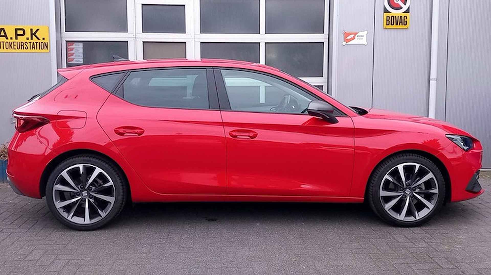 Seat Leon 1.5 eTSI FR Business Intense *Led*Virtual-Dash*DSG*Navi* - 8/32