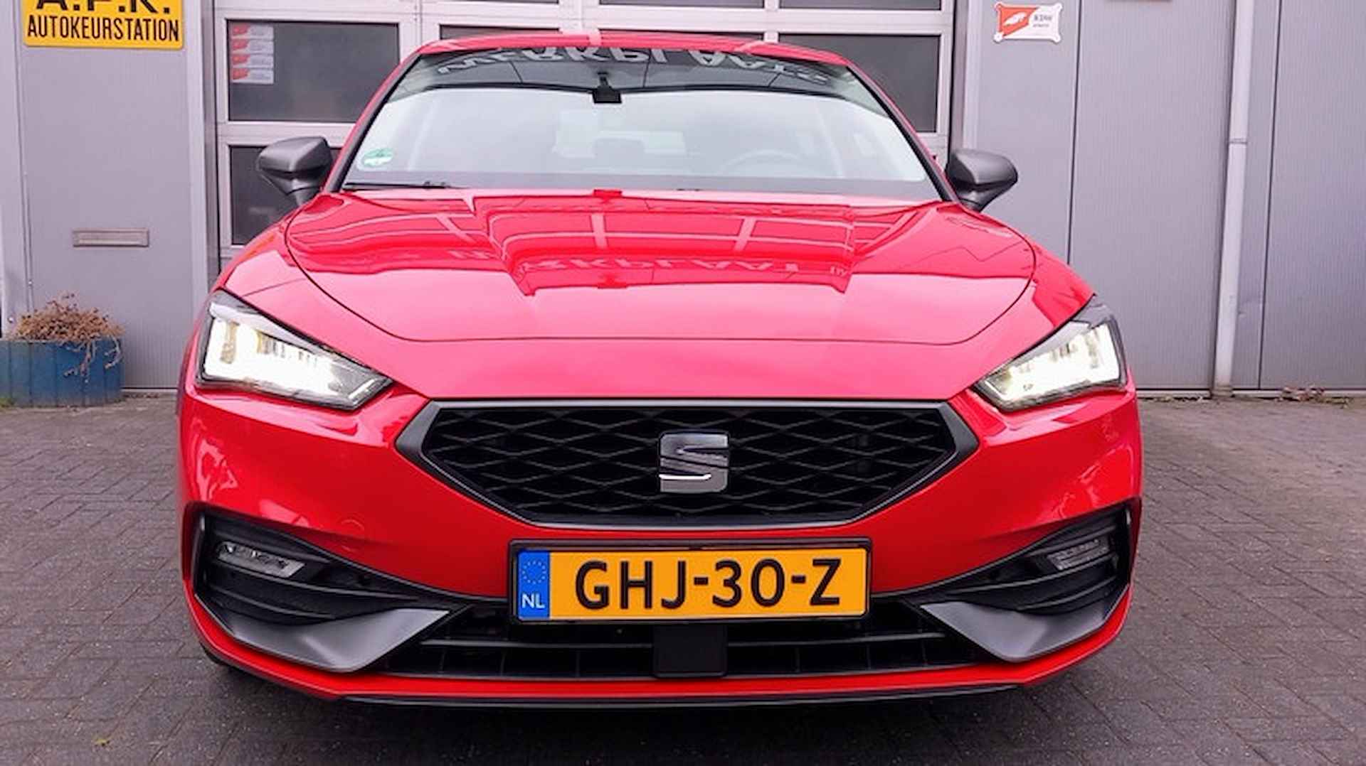 Seat Leon 1.5 eTSI FR Business Intense *Led*Virtual-Dash*DSG*Navi* - 10/32