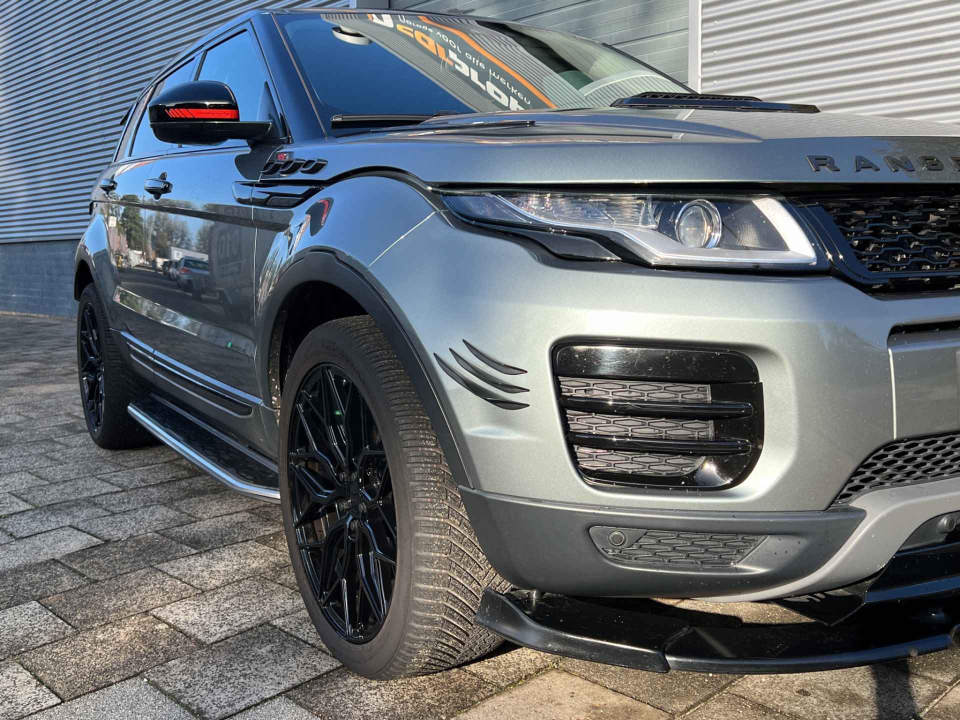 Land Rover Range Rover Evoque 2.0 eD4 Urban Series SE Dynamic | Spoiler pack | Winter pack - 26/31