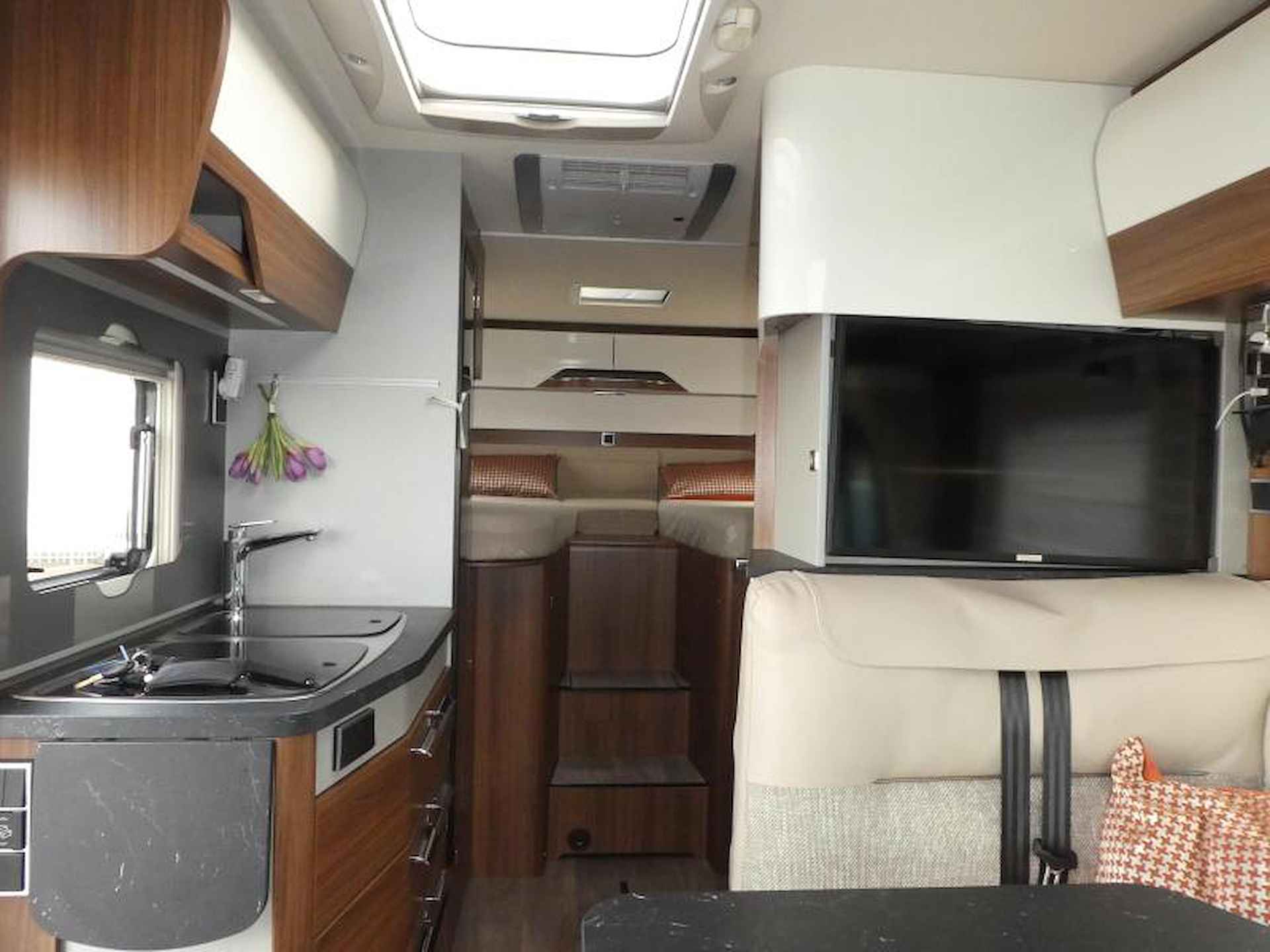 Hymer B-MCT 580  E&P LEVELSYST. / XXL BED! - 6/19