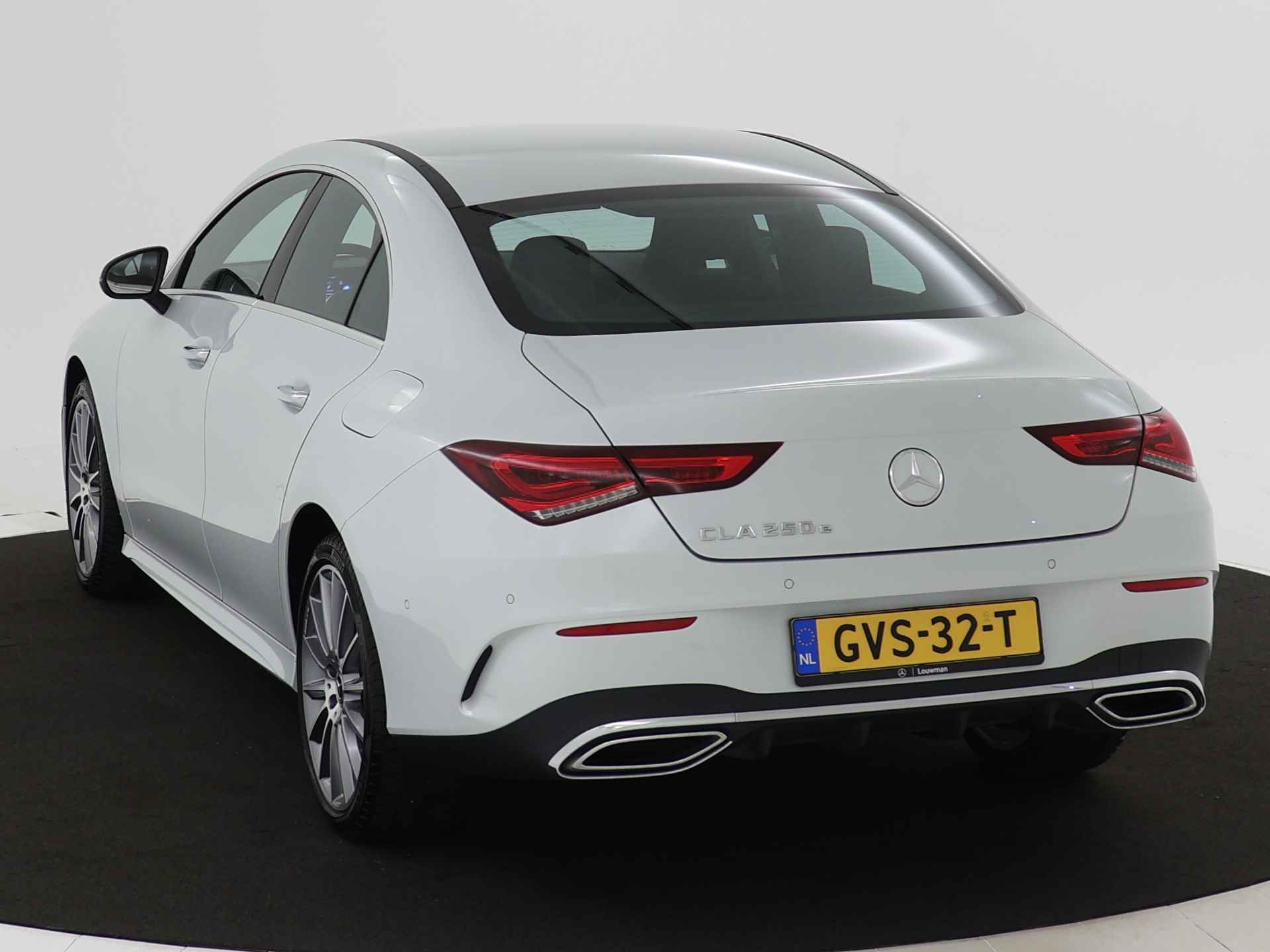 Mercedes-Benz CLA-Klasse 250 e AMG Plug-In Hybride | AMG Styling | Head-up Display | Memory stoelen | Dodehoek | Sfeerverlichting | LED koplampen | Inclusief 24 maanden MB Certified garantie voor Europa. - 17/45