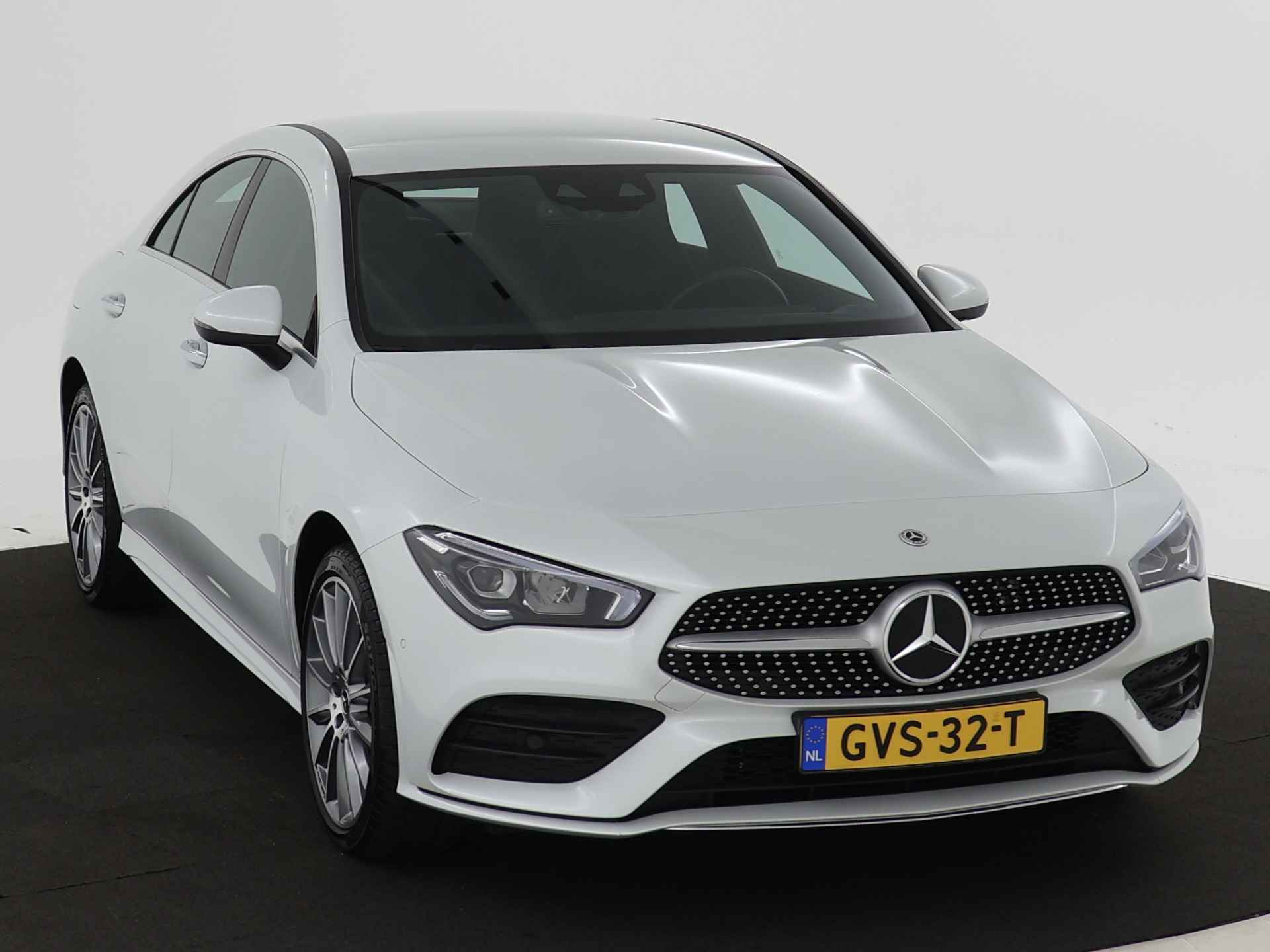 Mercedes-Benz CLA-Klasse 250 e AMG Plug-In Hybride | AMG Styling | Head-up Display | Memory stoelen | Dodehoek | Sfeerverlichting | LED koplampen | Inclusief 24 maanden MB Certified garantie voor Europa. - 28/45