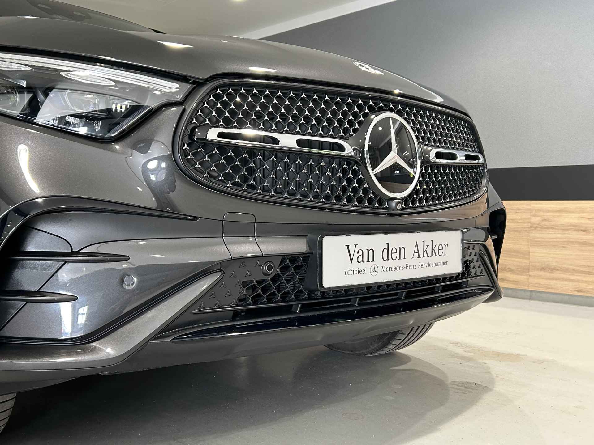 Mercedes-Benz GLC 400e Coupé AMG 4Matic // Distronic // 360 Camera // Memory Stoelen // Keyless // Night Pakket // Alarm // Sfeerverlichting - 13/48