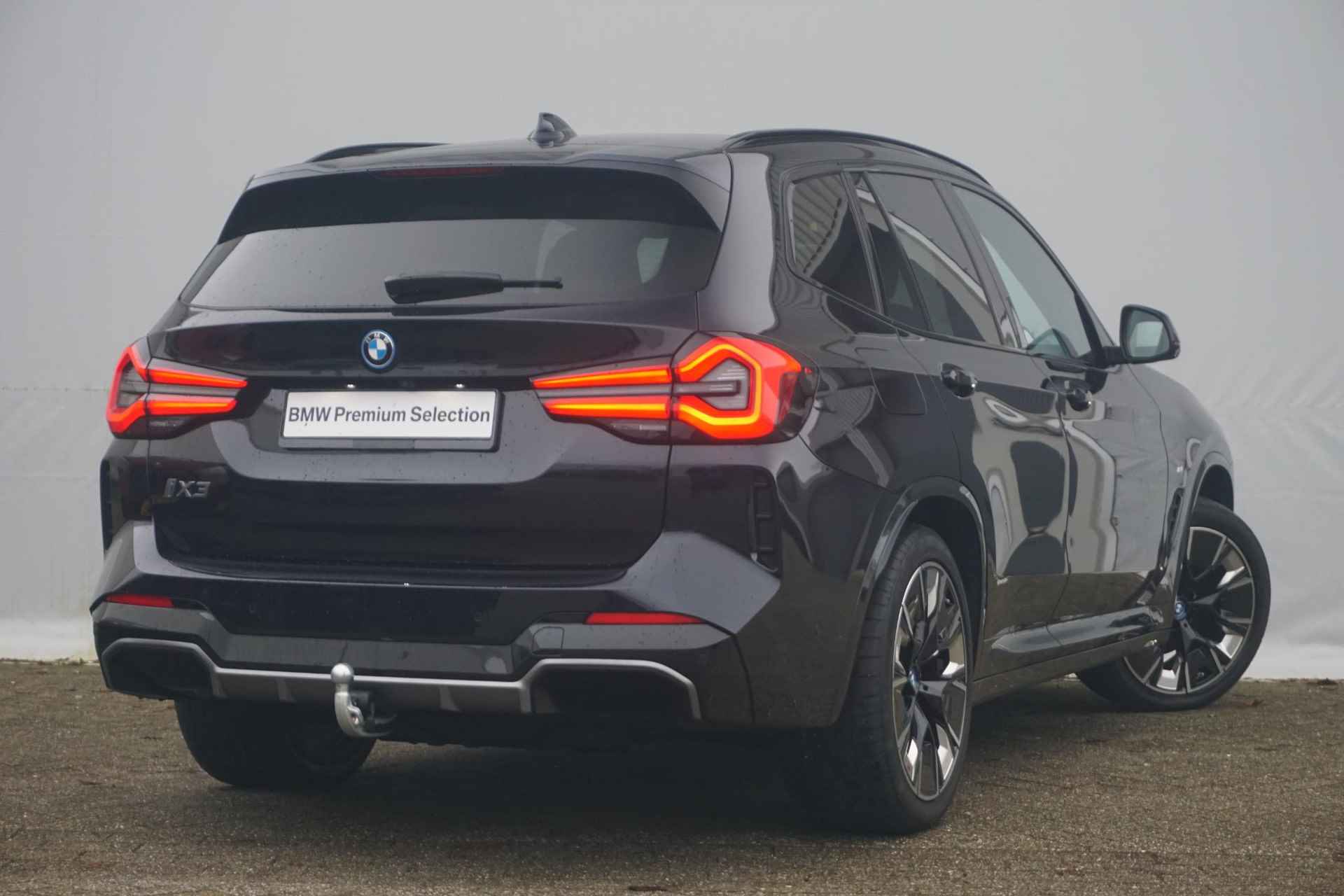 BMW iX3 High Executive 20'' / Trekhaak elektrisch / Stuurwiel verwarmd / Comfort Acces - 2/36