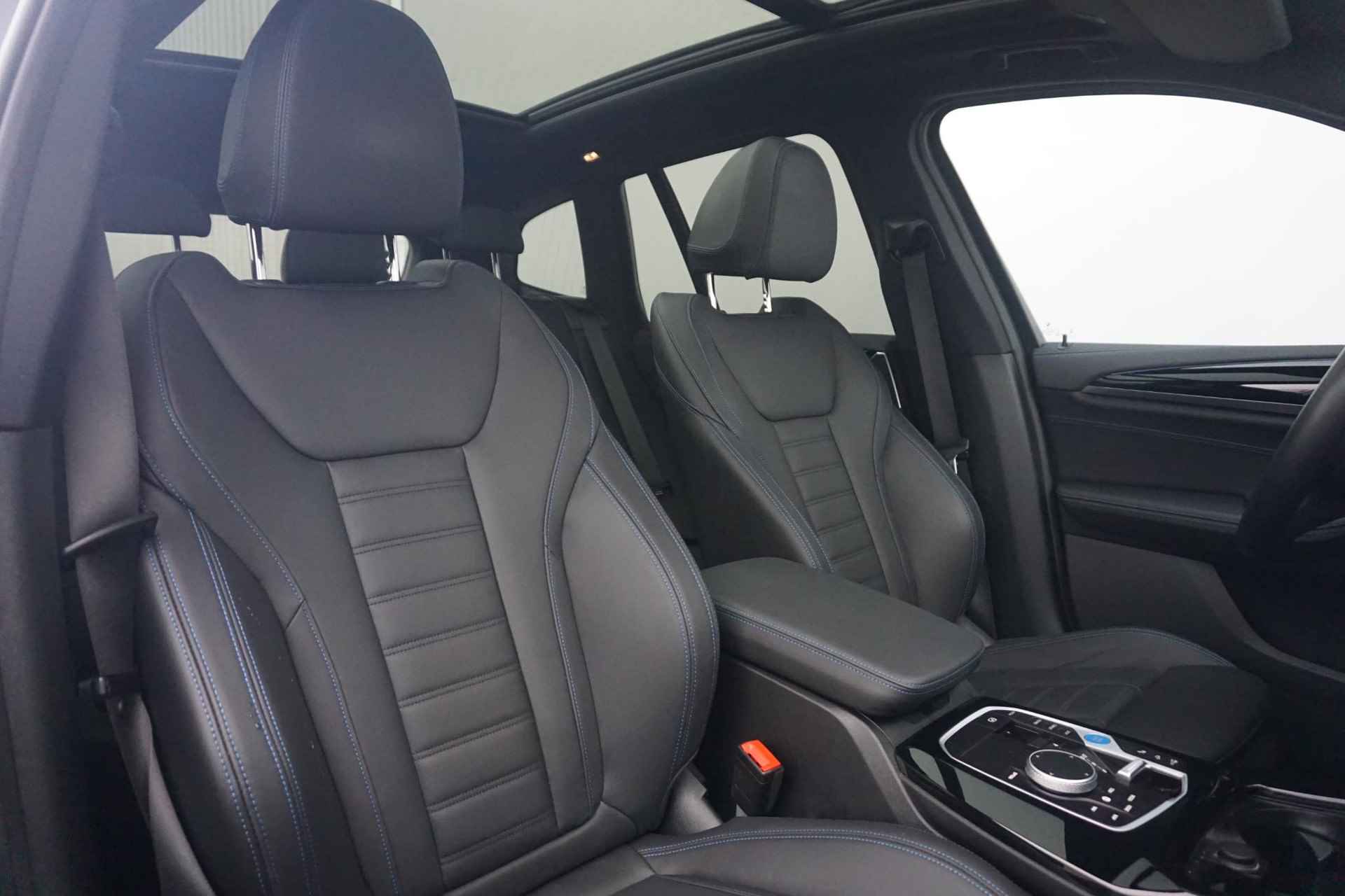 BMW iX3 High Executive 20'' / Trekhaak elektrisch / Stuurwiel verwarmd / Comfort Acces - 10/36