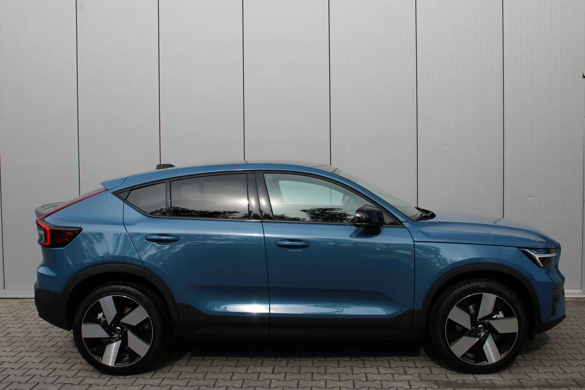 Volvo C40 Recharge Ultimate 69 kWh / 20" Velgen / Extra getint glas / Microtech textiel - 4/46